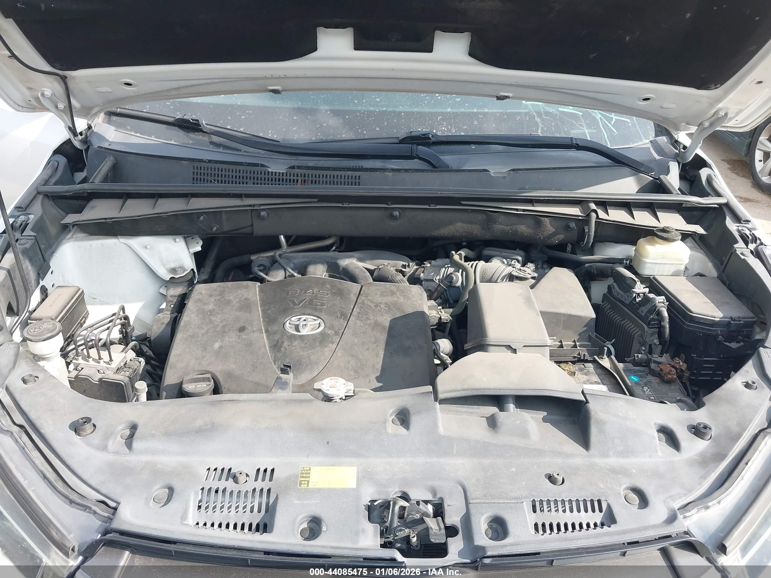 TOYOTA HIGHLANDER image 10