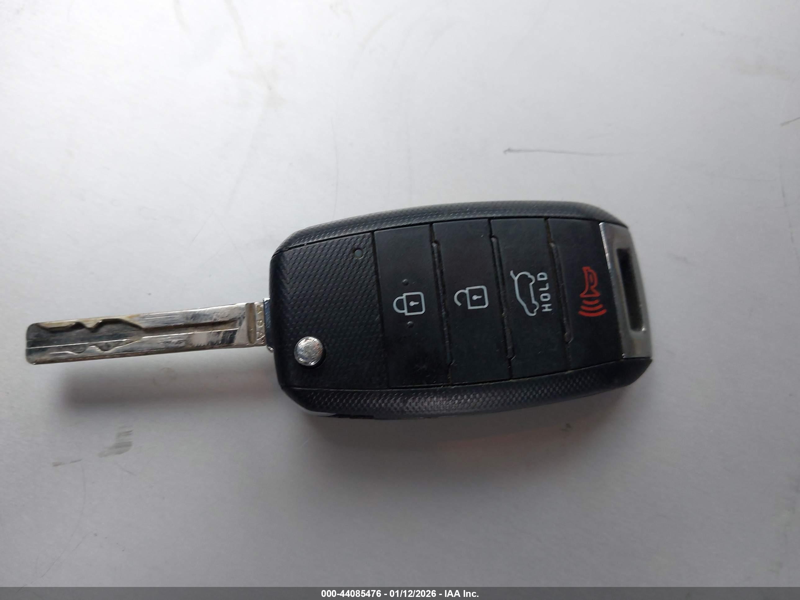 KIA SPORTAGE image 11