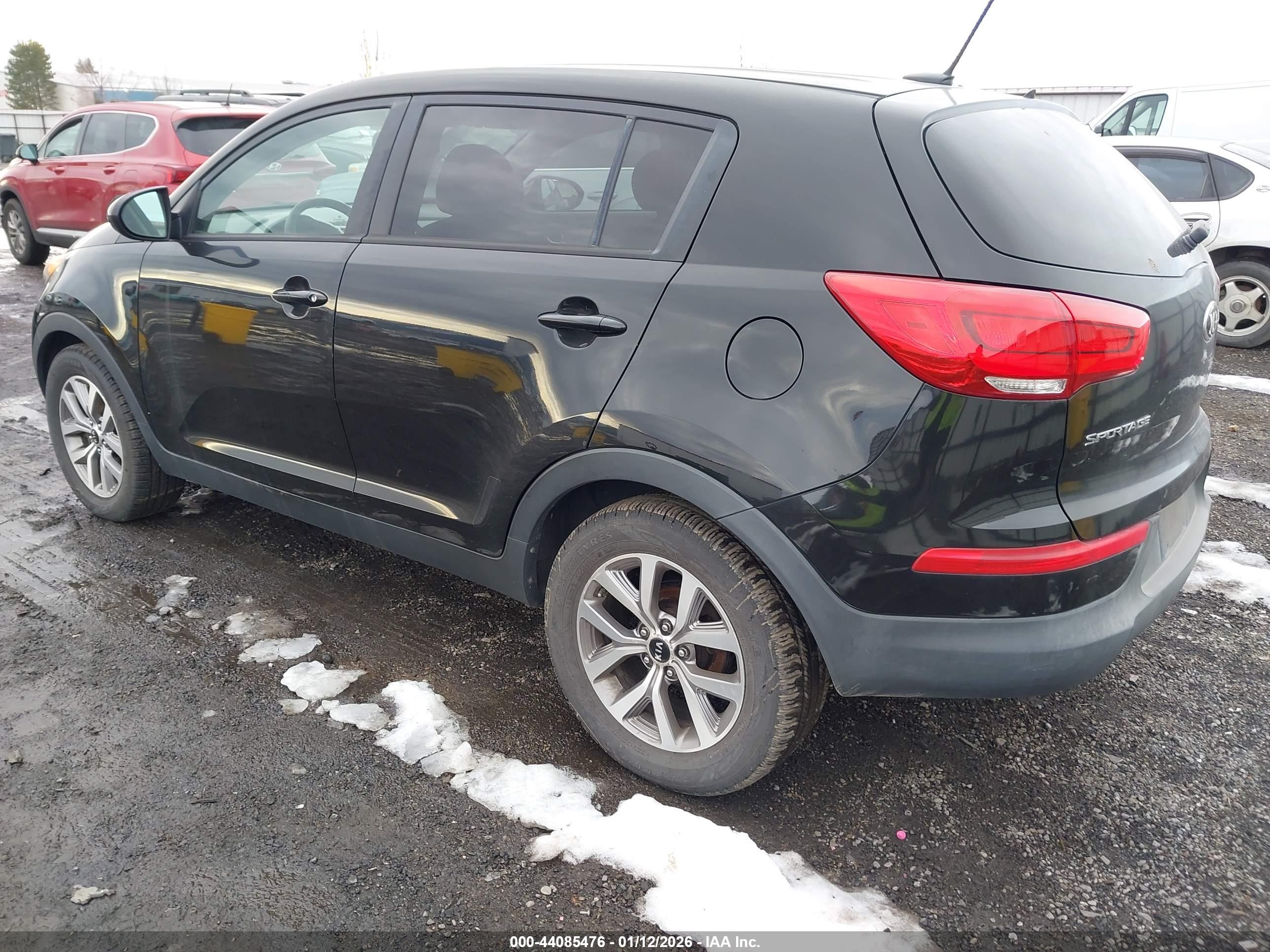 KIA SPORTAGE image 3