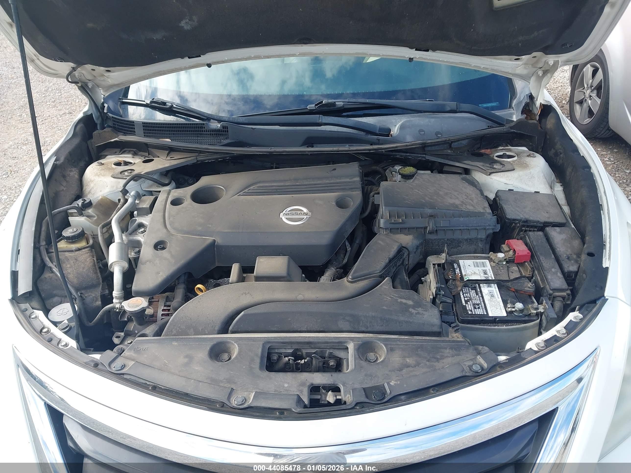 NISSAN ALTIMA image 10