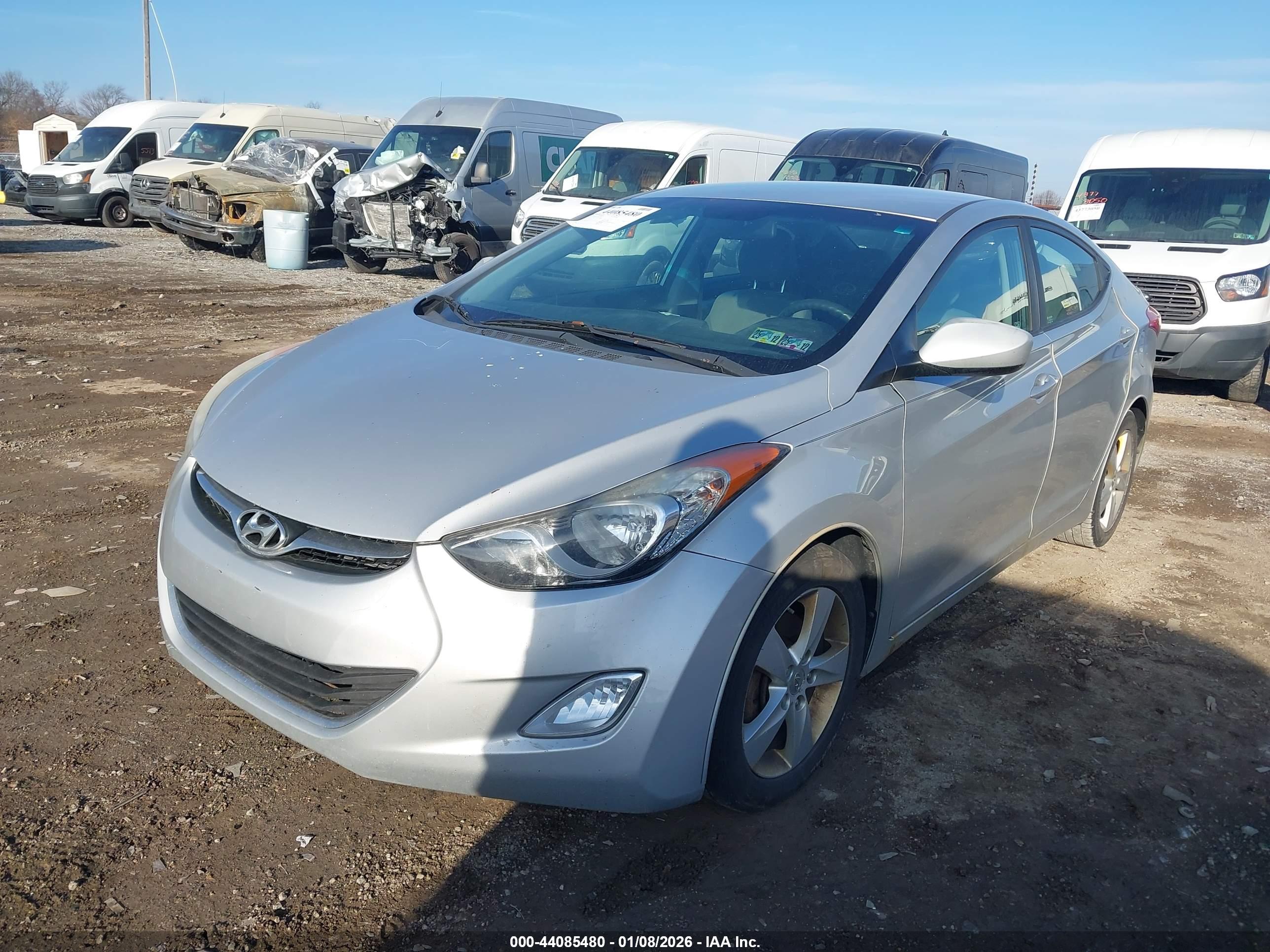 HYUNDAI ELANTRA image 2