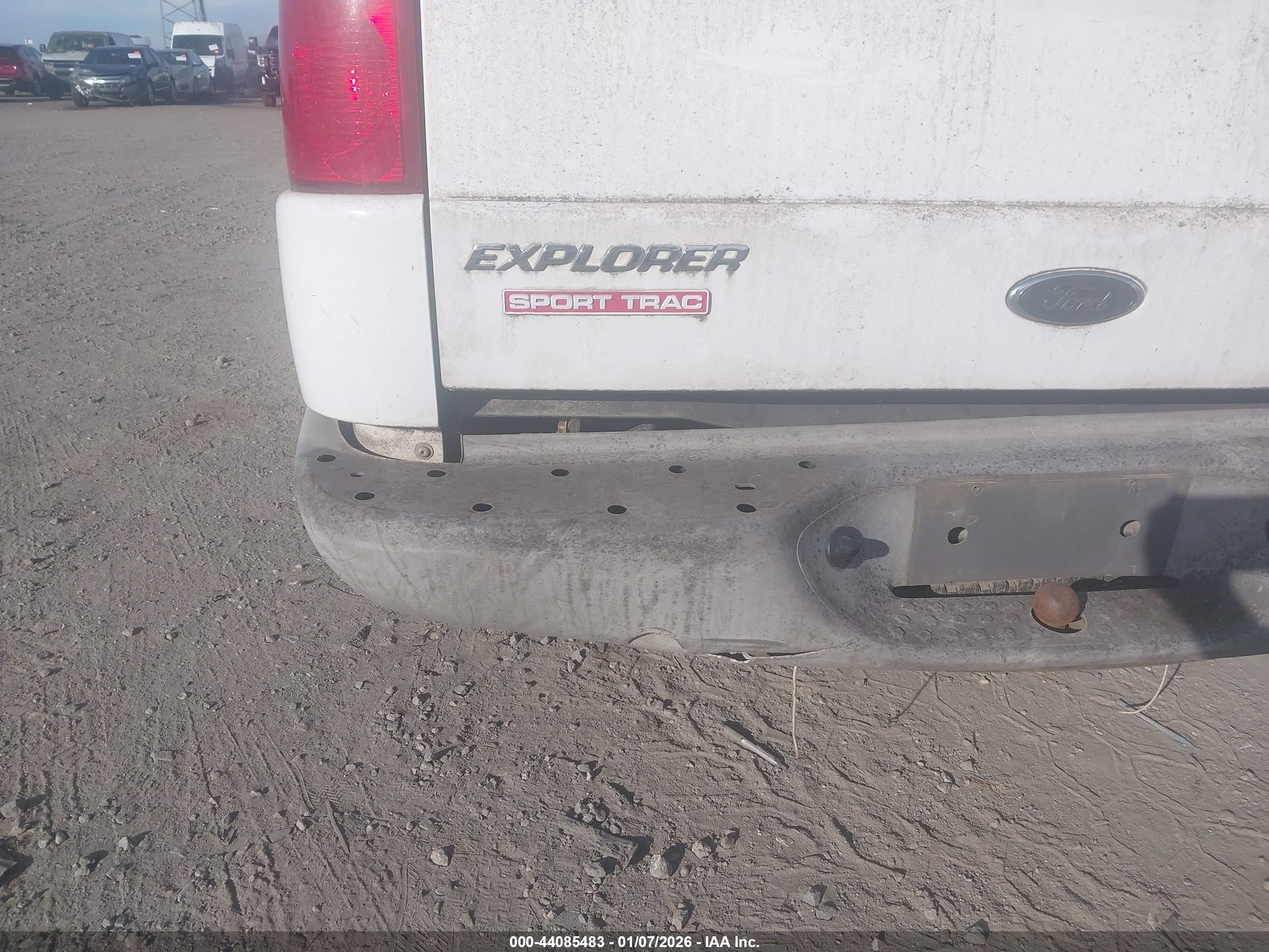 FORD EXPLORER image 6