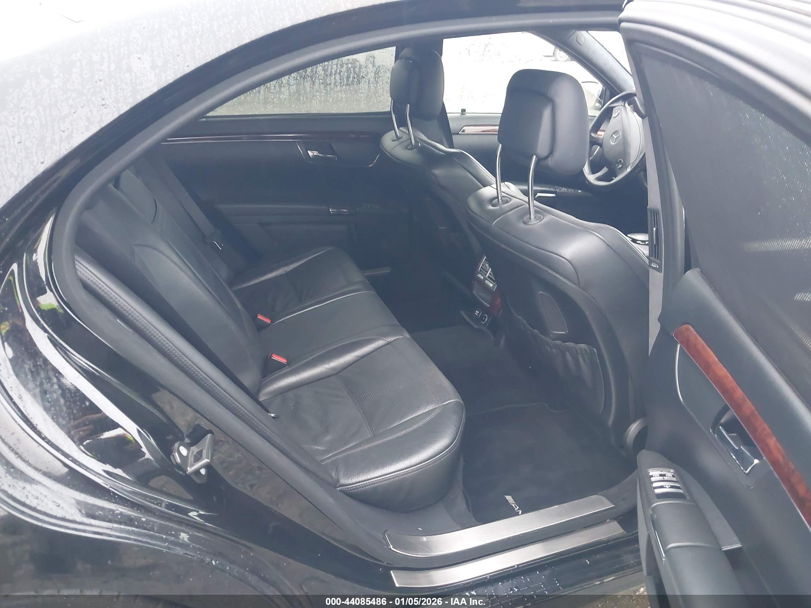 MERCEDES-BENZ S image 8