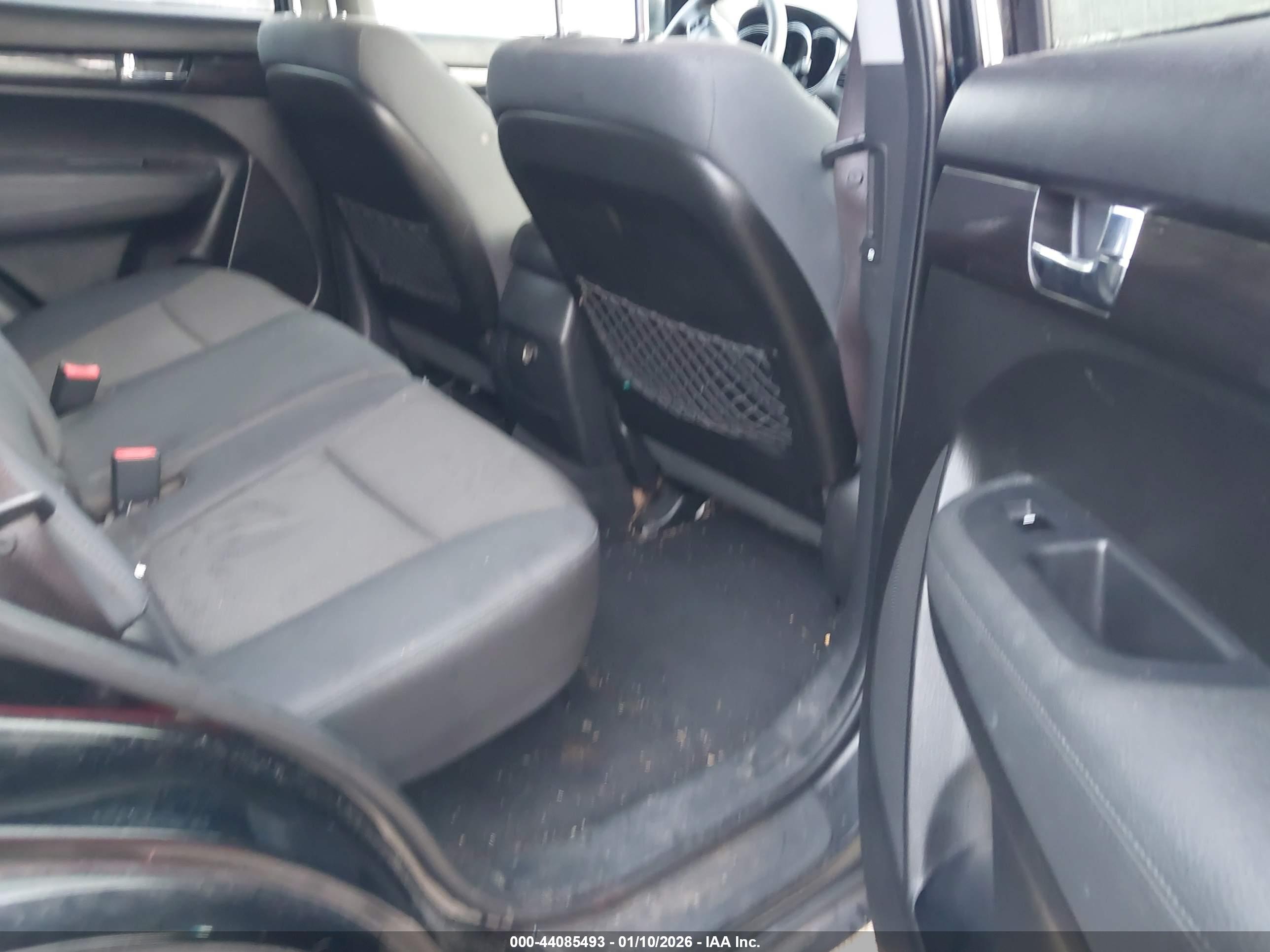 KIA SORENTO image 8