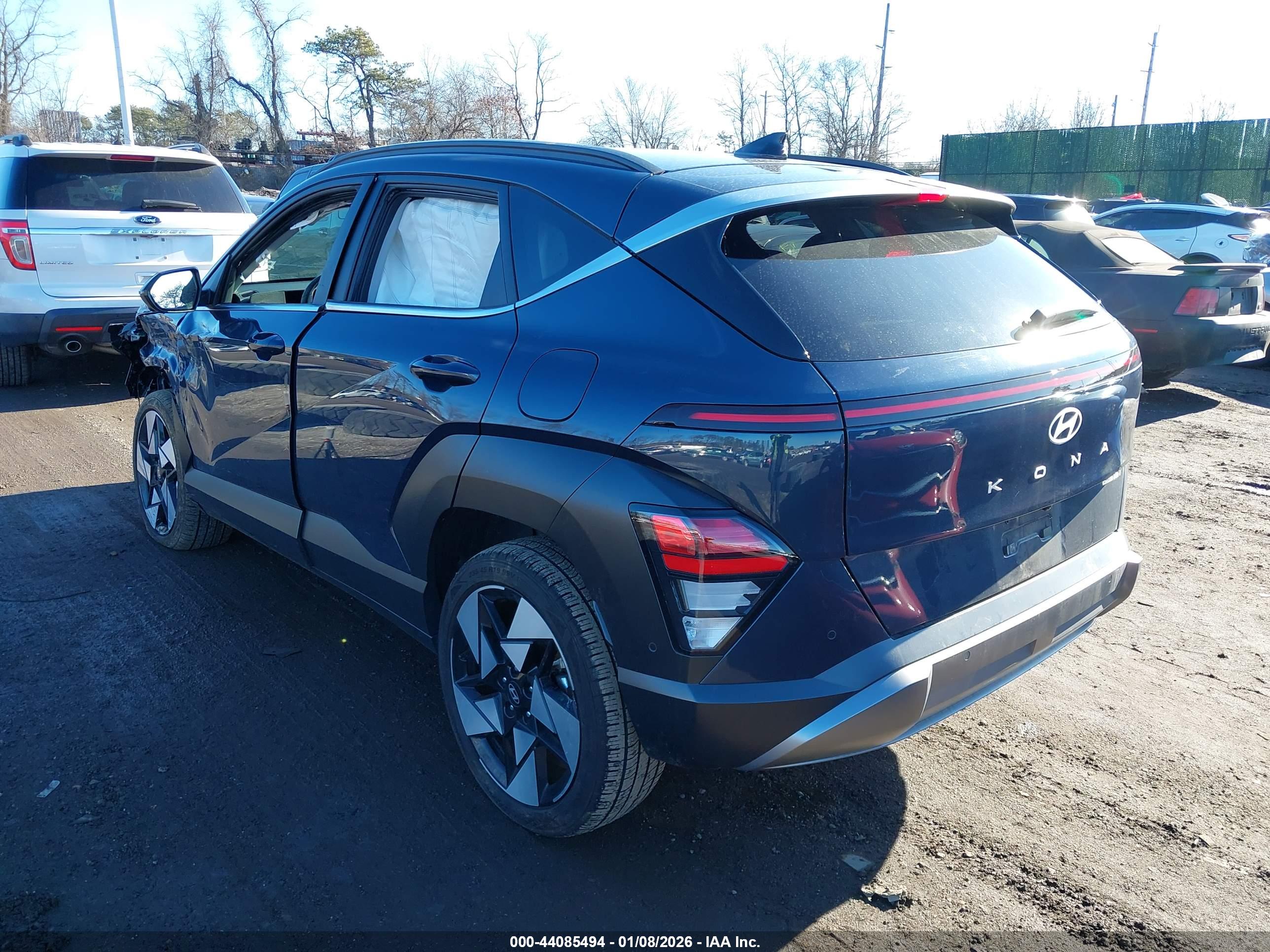 HYUNDAI KONA image 3