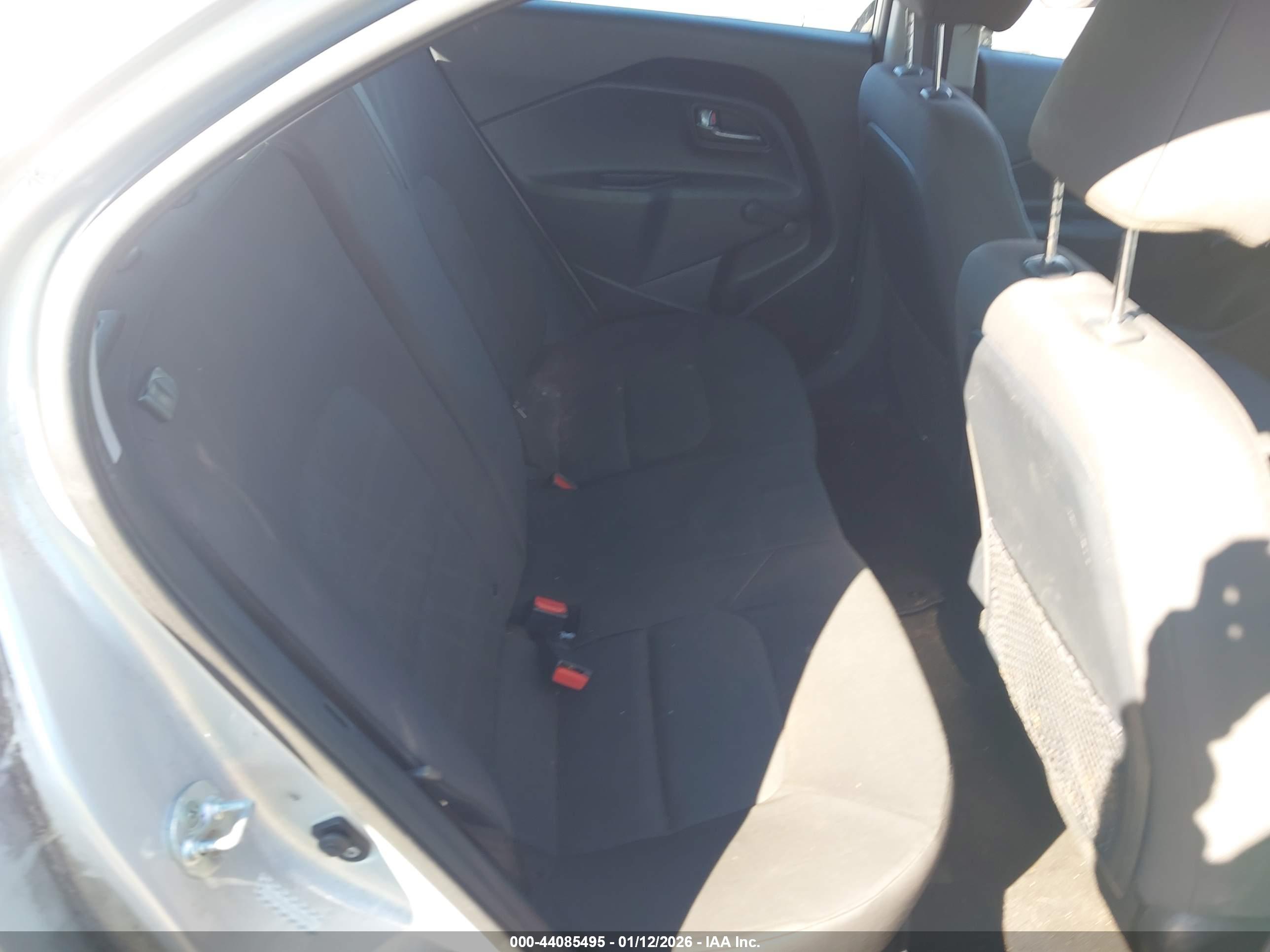 KIA RIO image 8