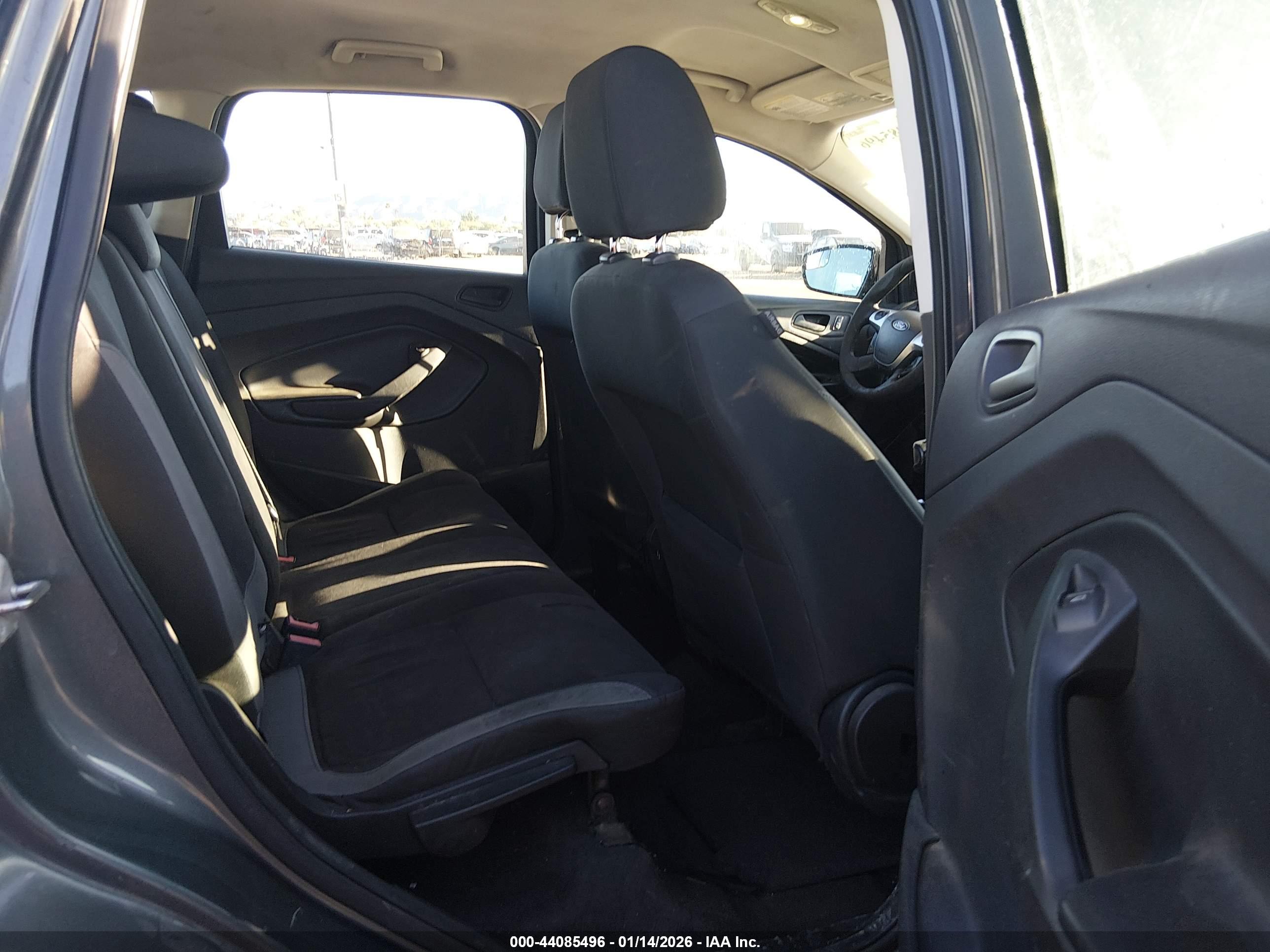 FORD ESCAPE image 8