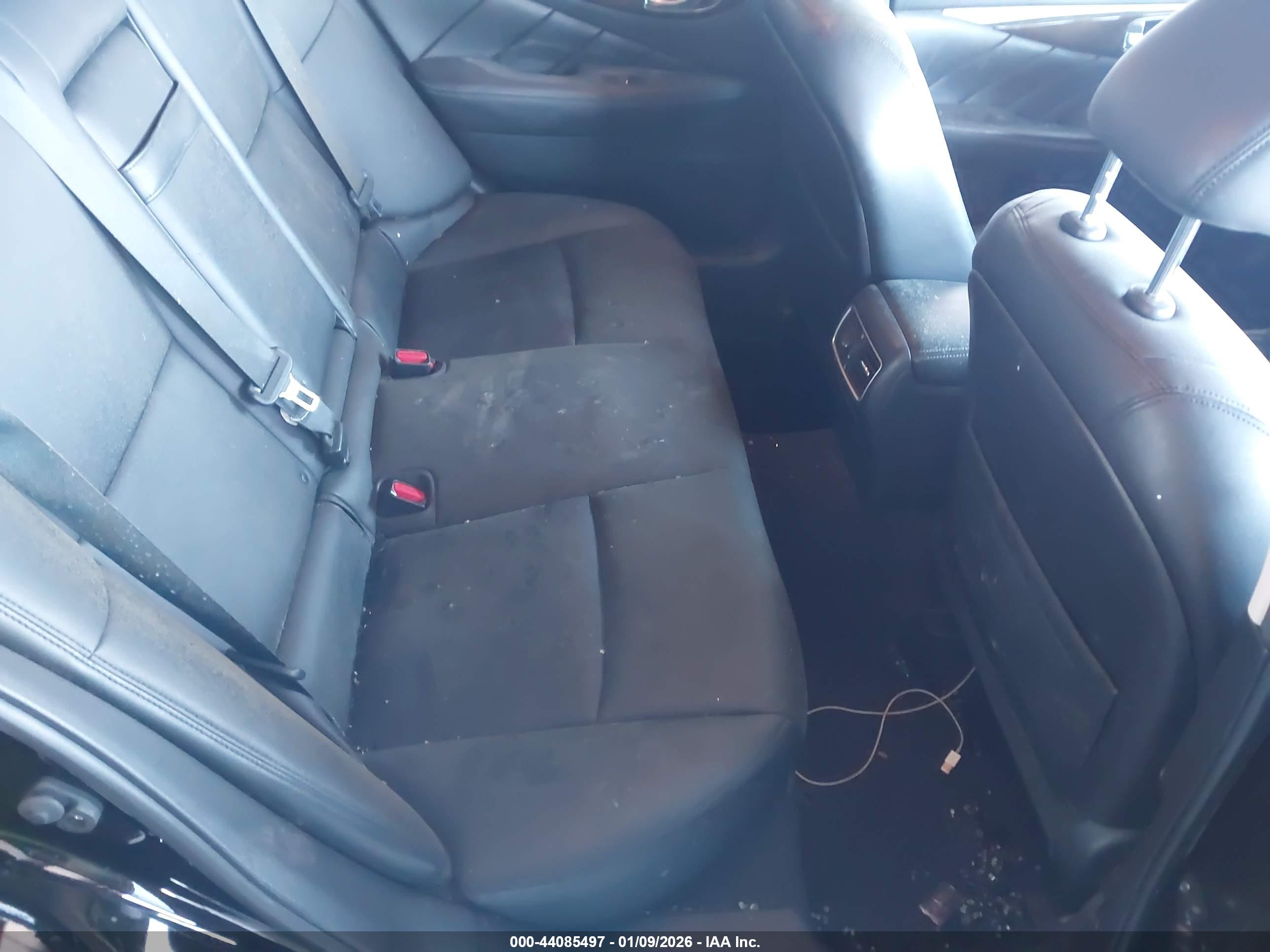 INFINITI Q50 image 8