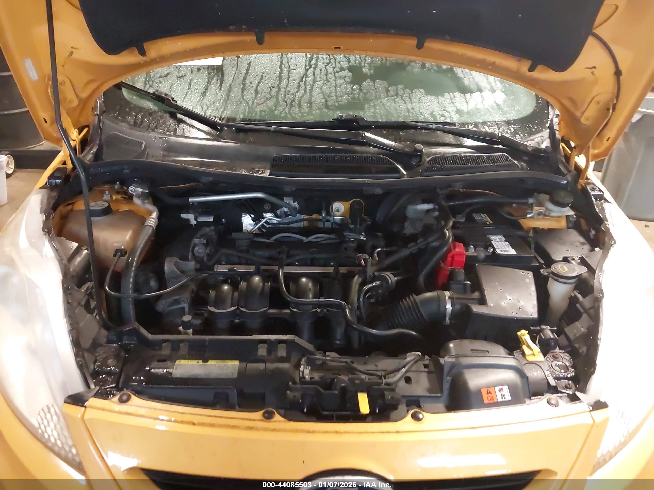FORD FIESTA image 10