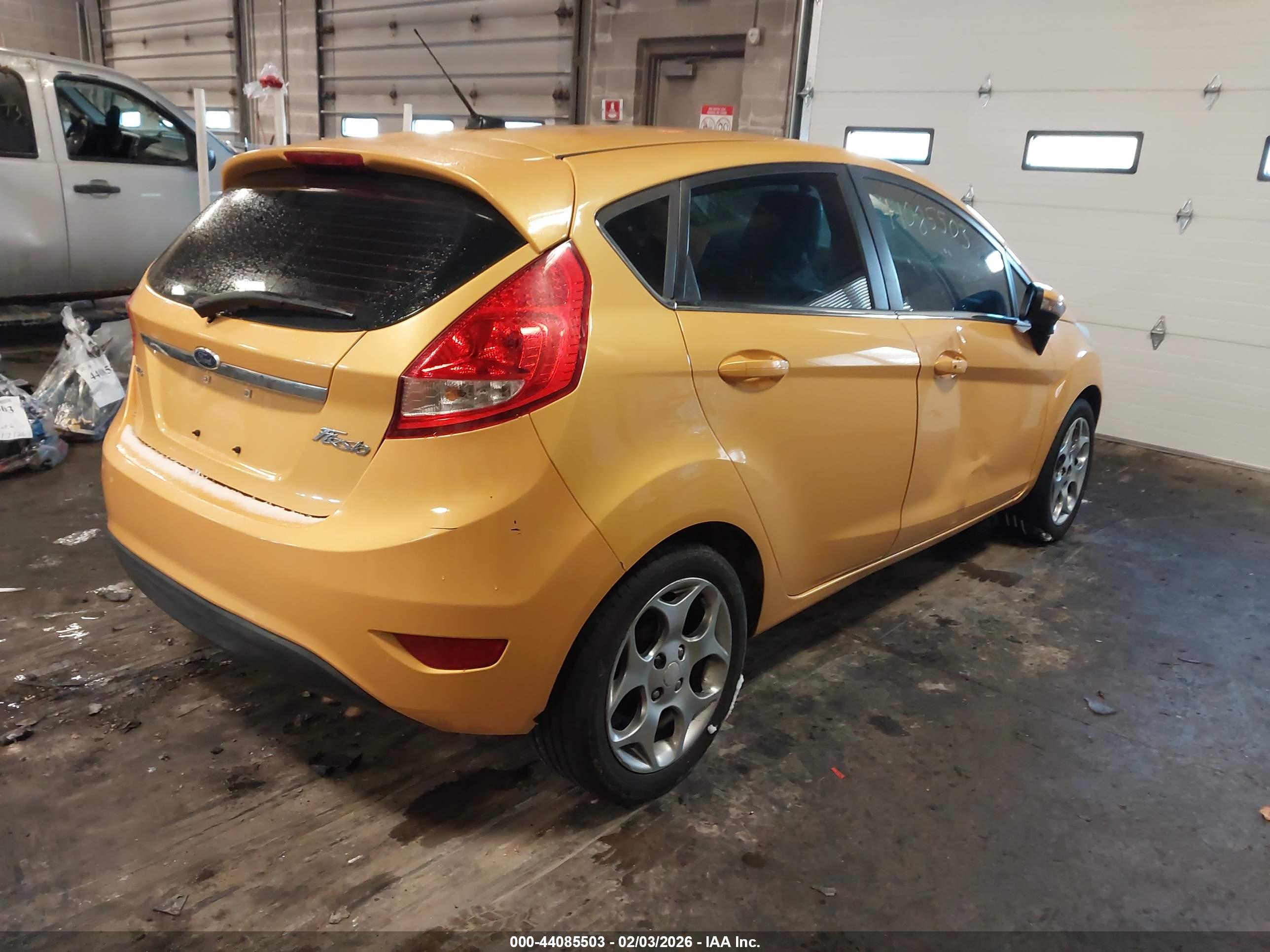 FORD FIESTA image 4