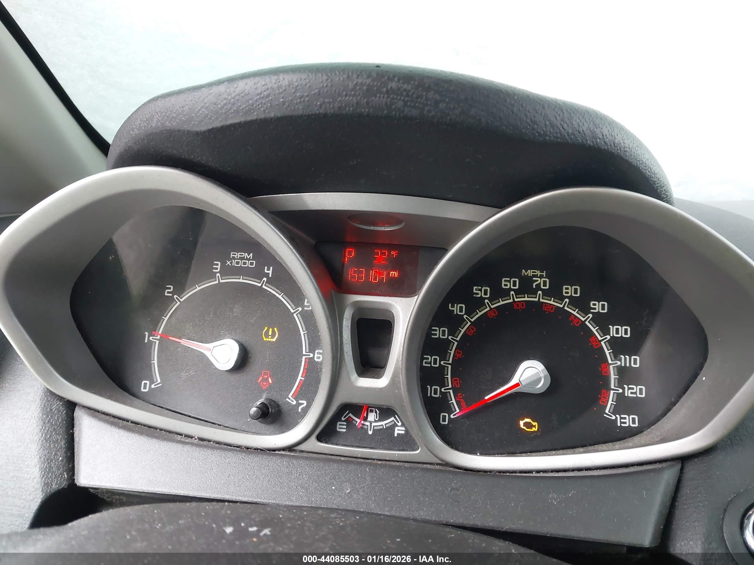 FORD FIESTA image 7