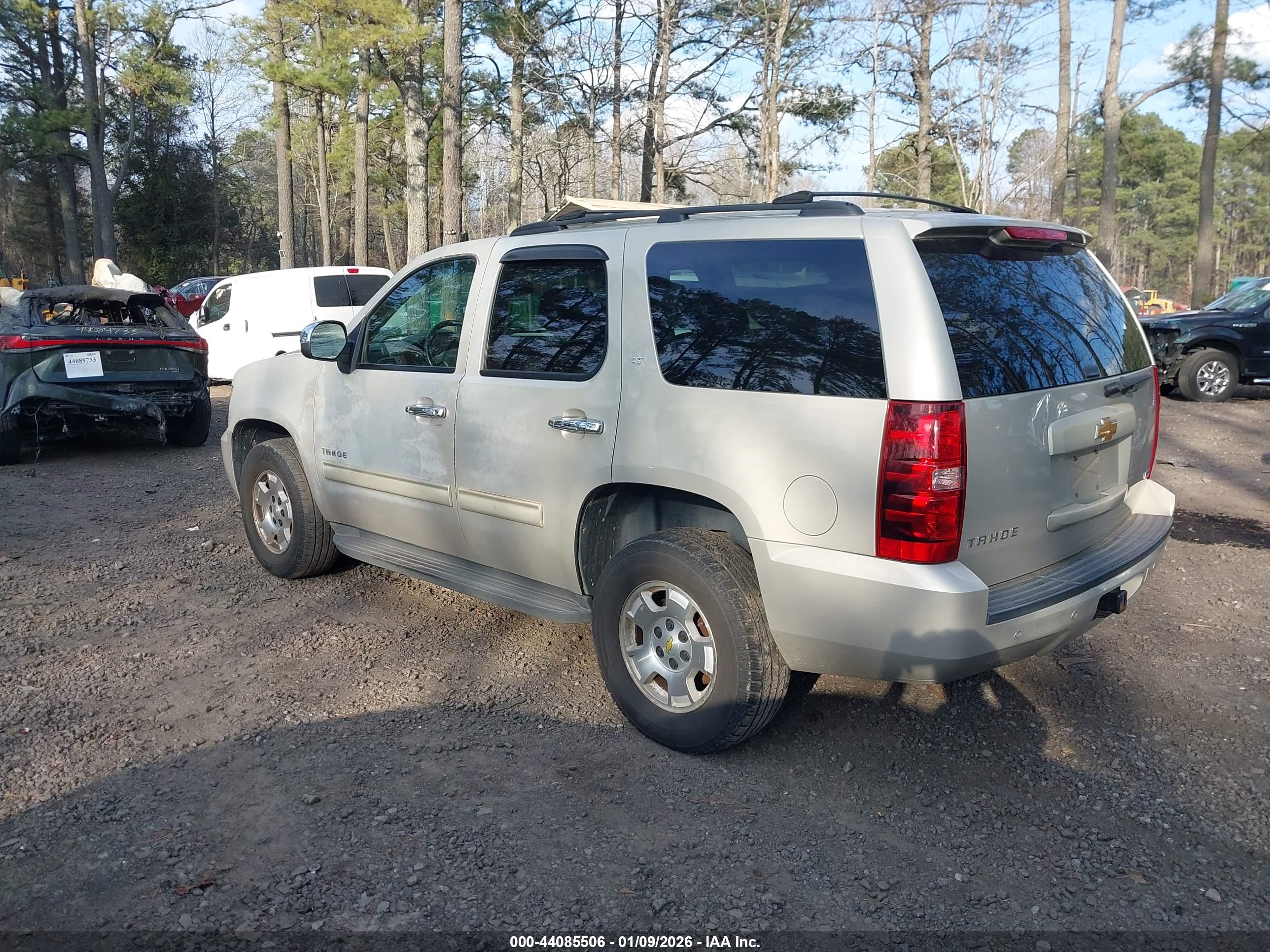 CHEVROLET TAHOE image 3