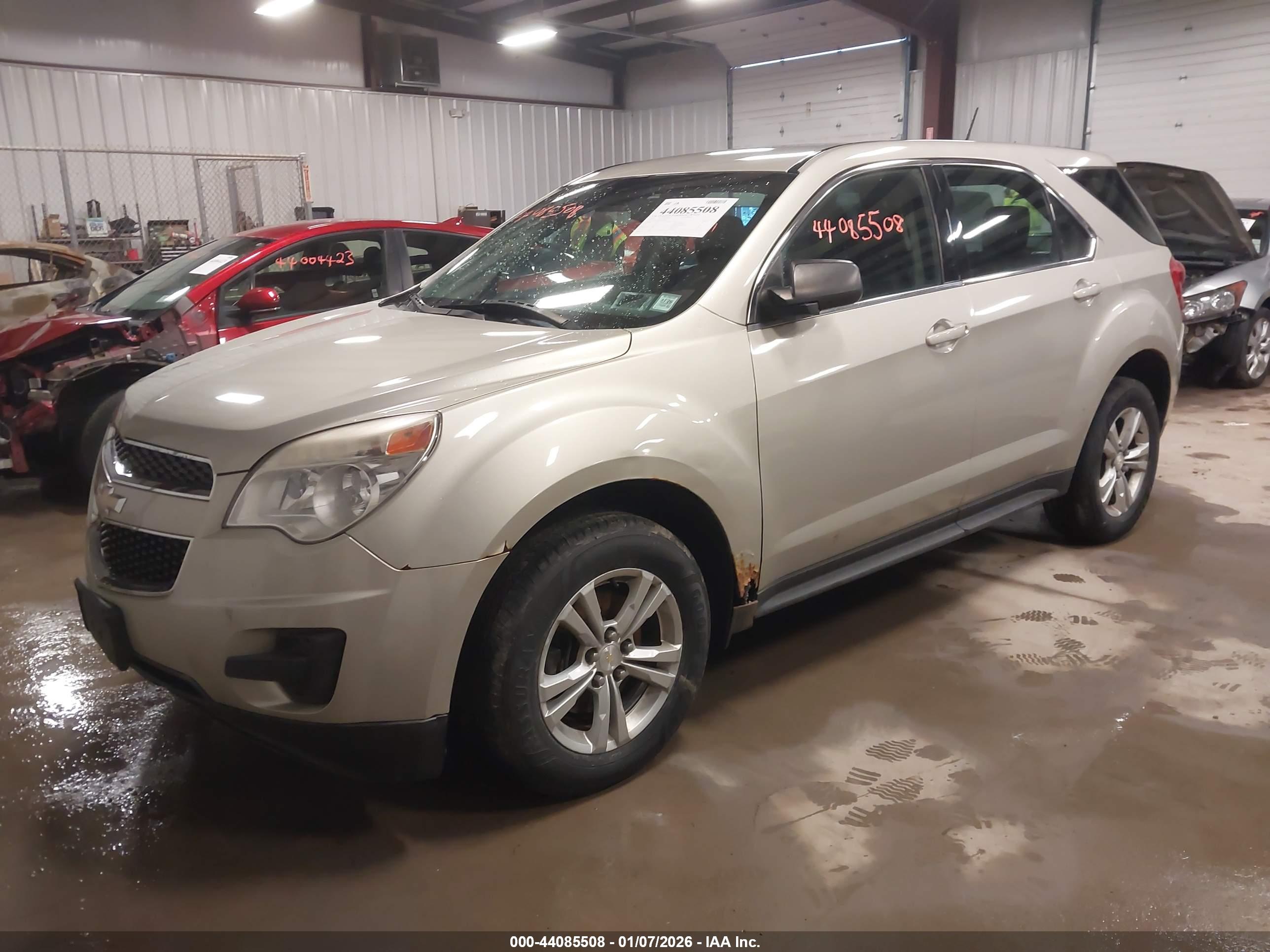 CHEVROLET EQUINOX image 2