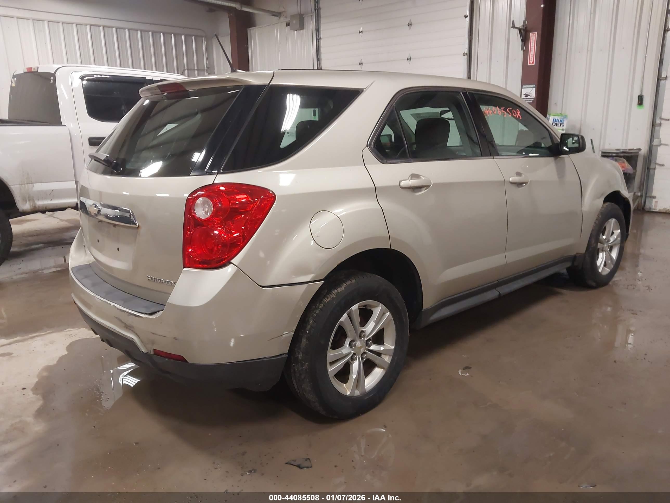 CHEVROLET EQUINOX image 4