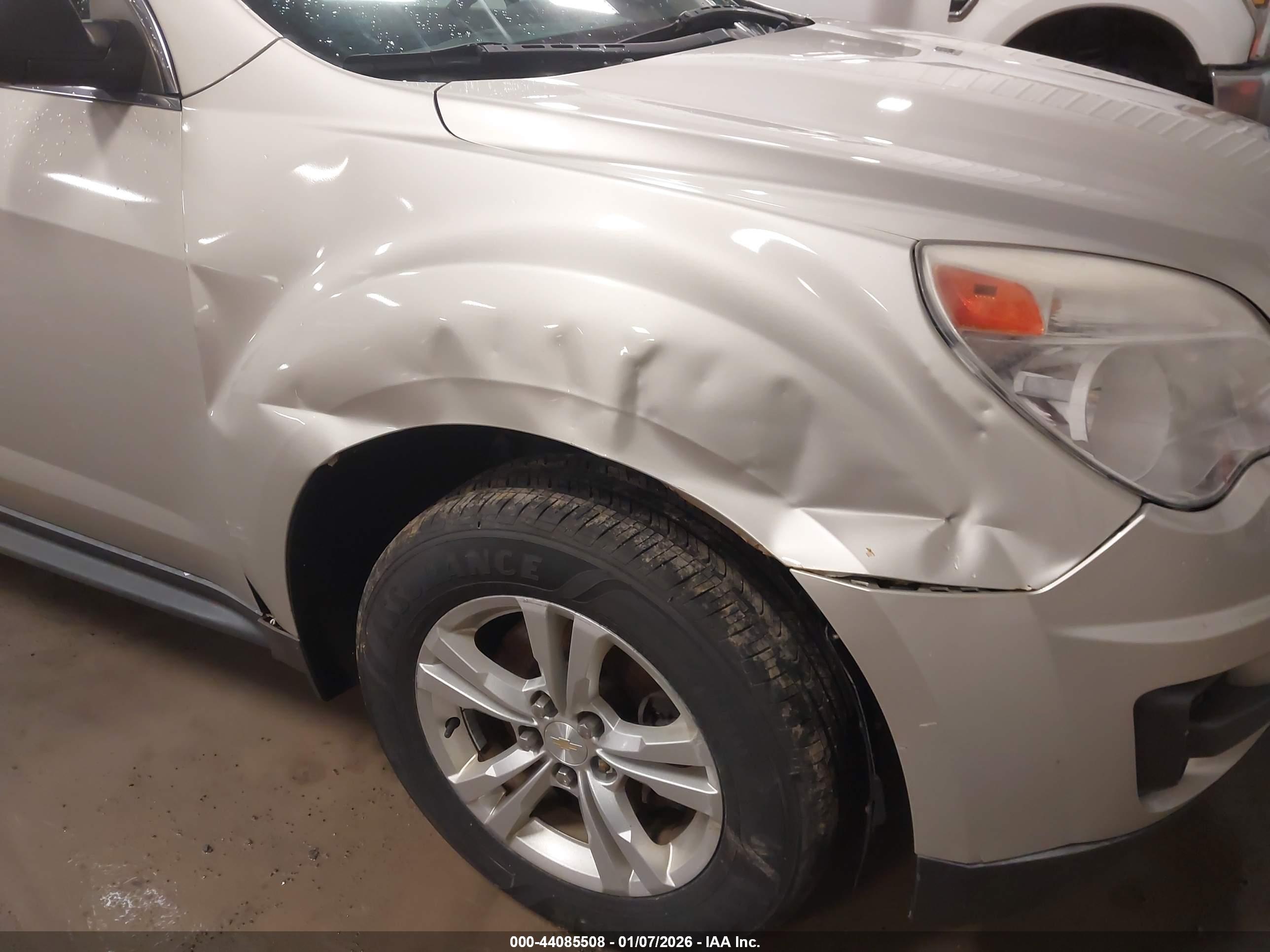 CHEVROLET EQUINOX image 6