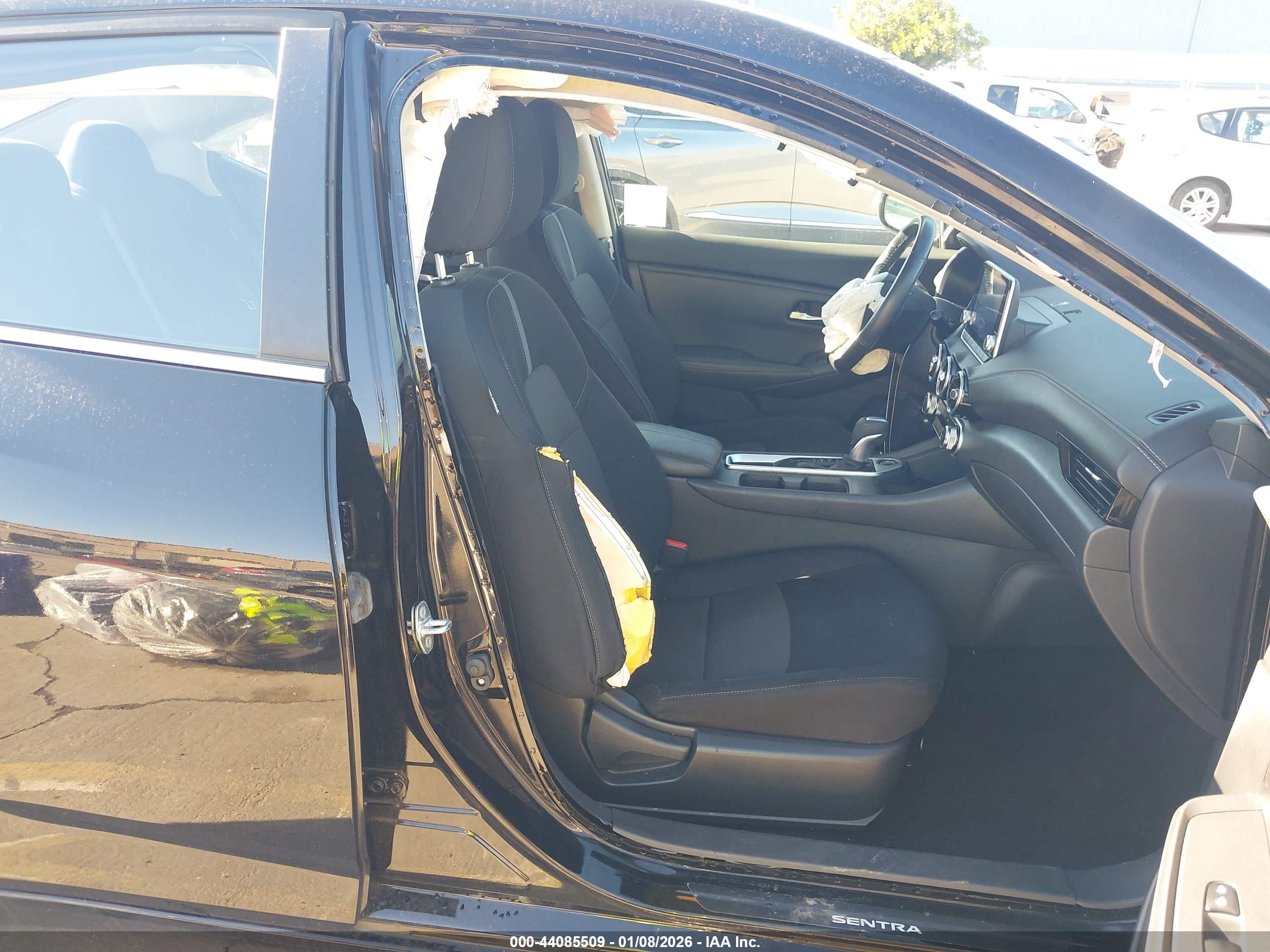 NISSAN SENTRA image 5