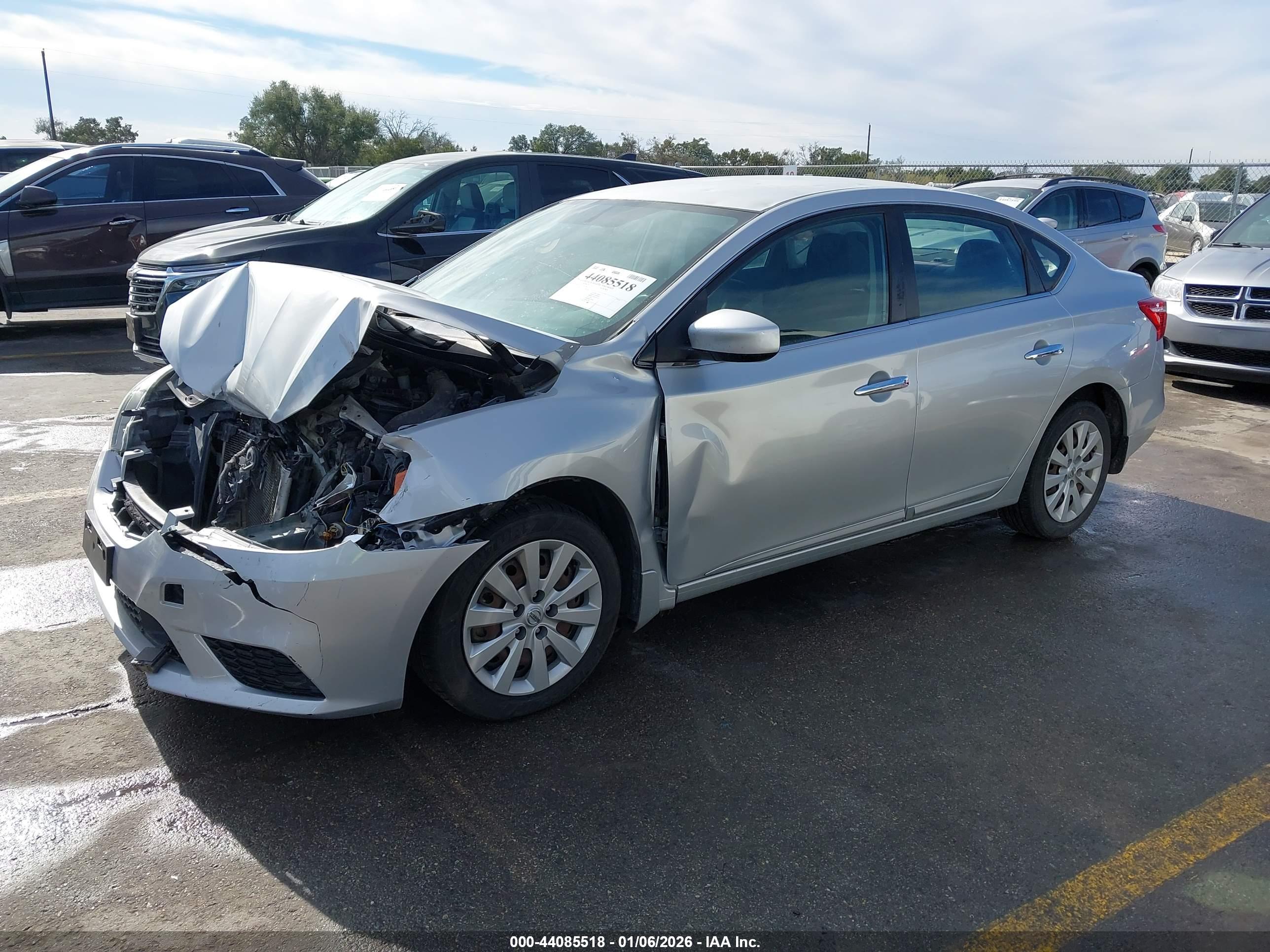 NISSAN SENTRA image 2