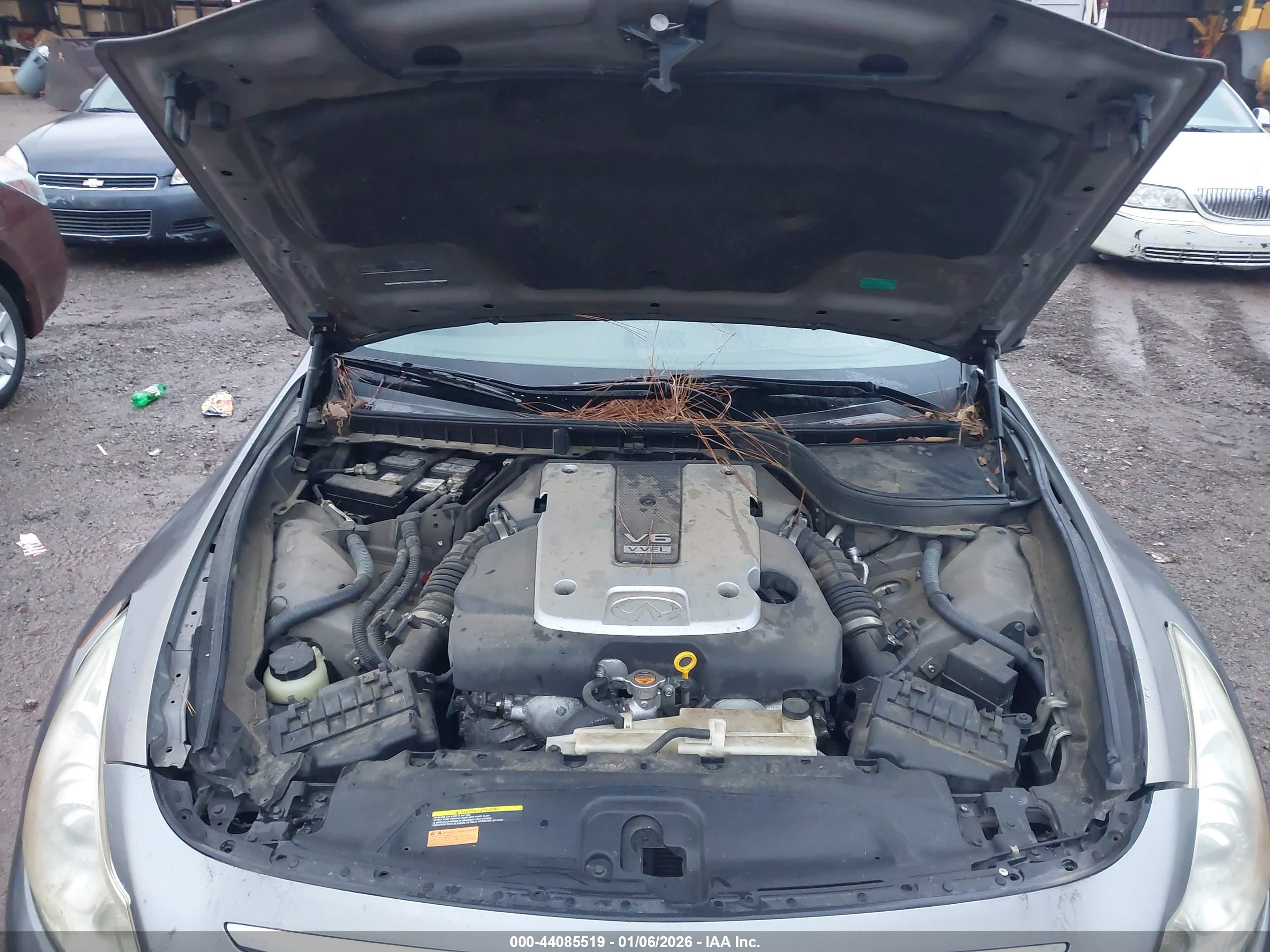INFINITI G37 image 10