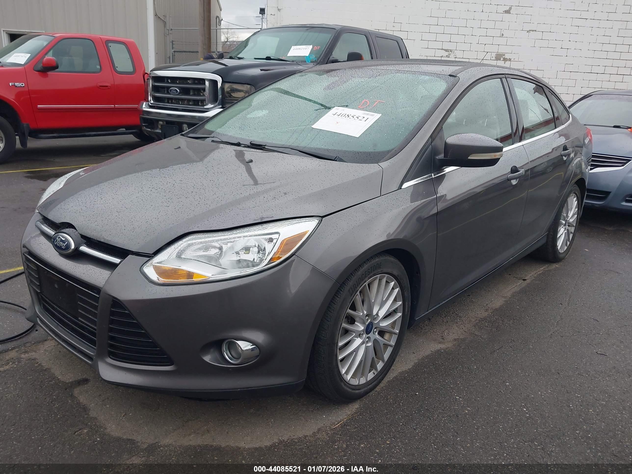 FORD FOCUS image 2