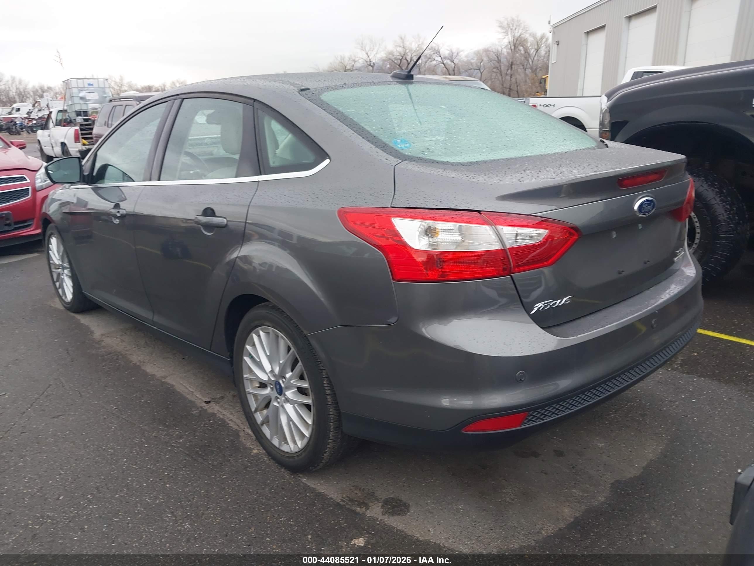 FORD FOCUS image 3
