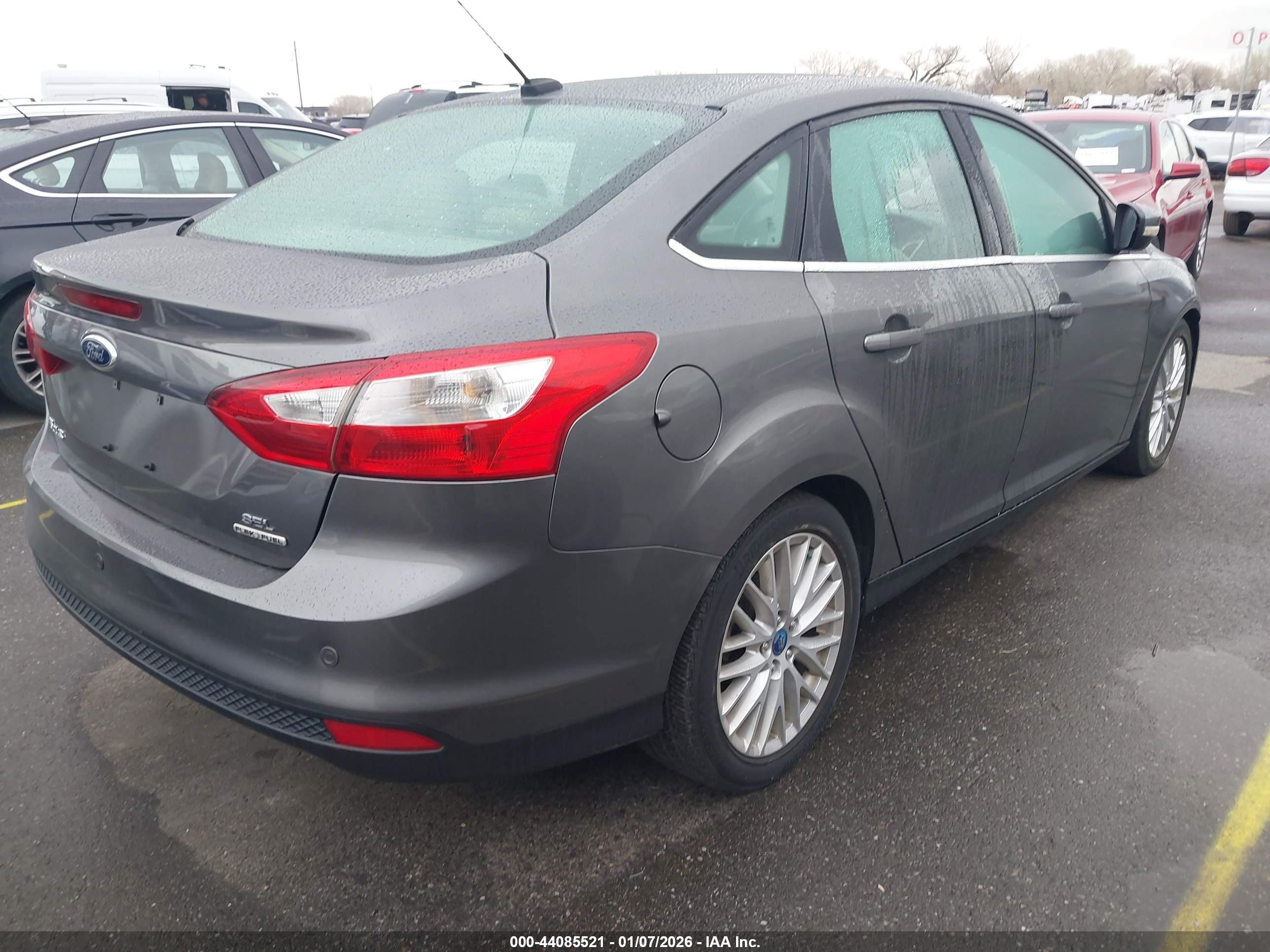 FORD FOCUS image 4