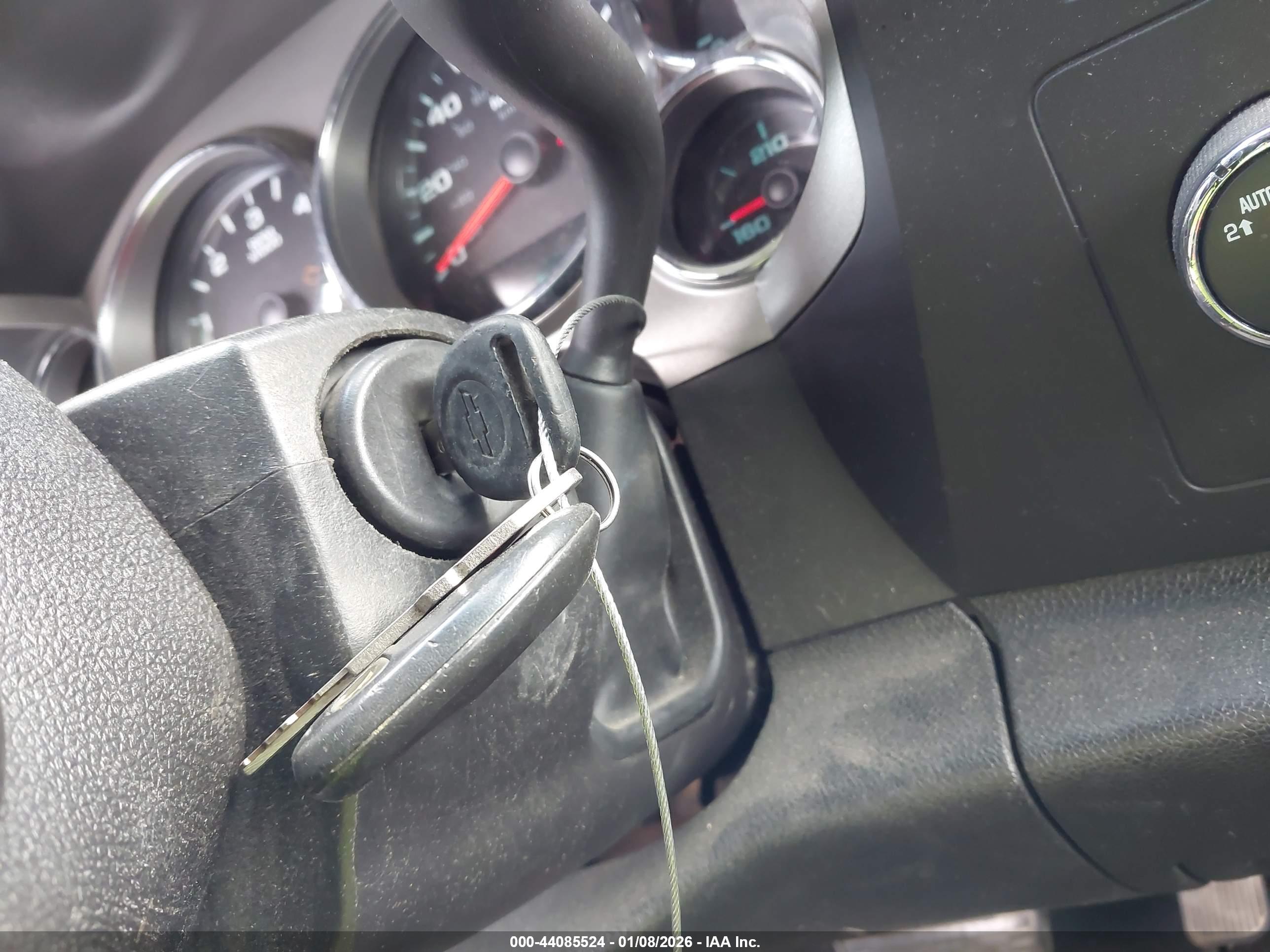 CHEVROLET SILVERADO image 11