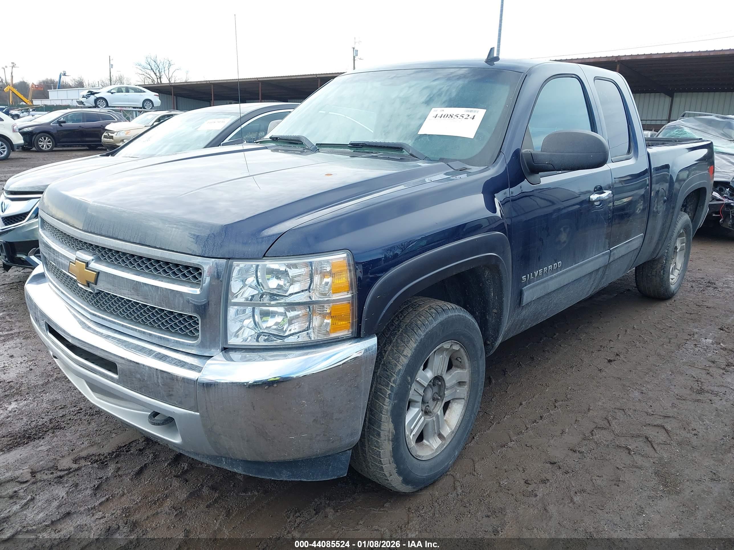 CHEVROLET SILVERADO image 2
