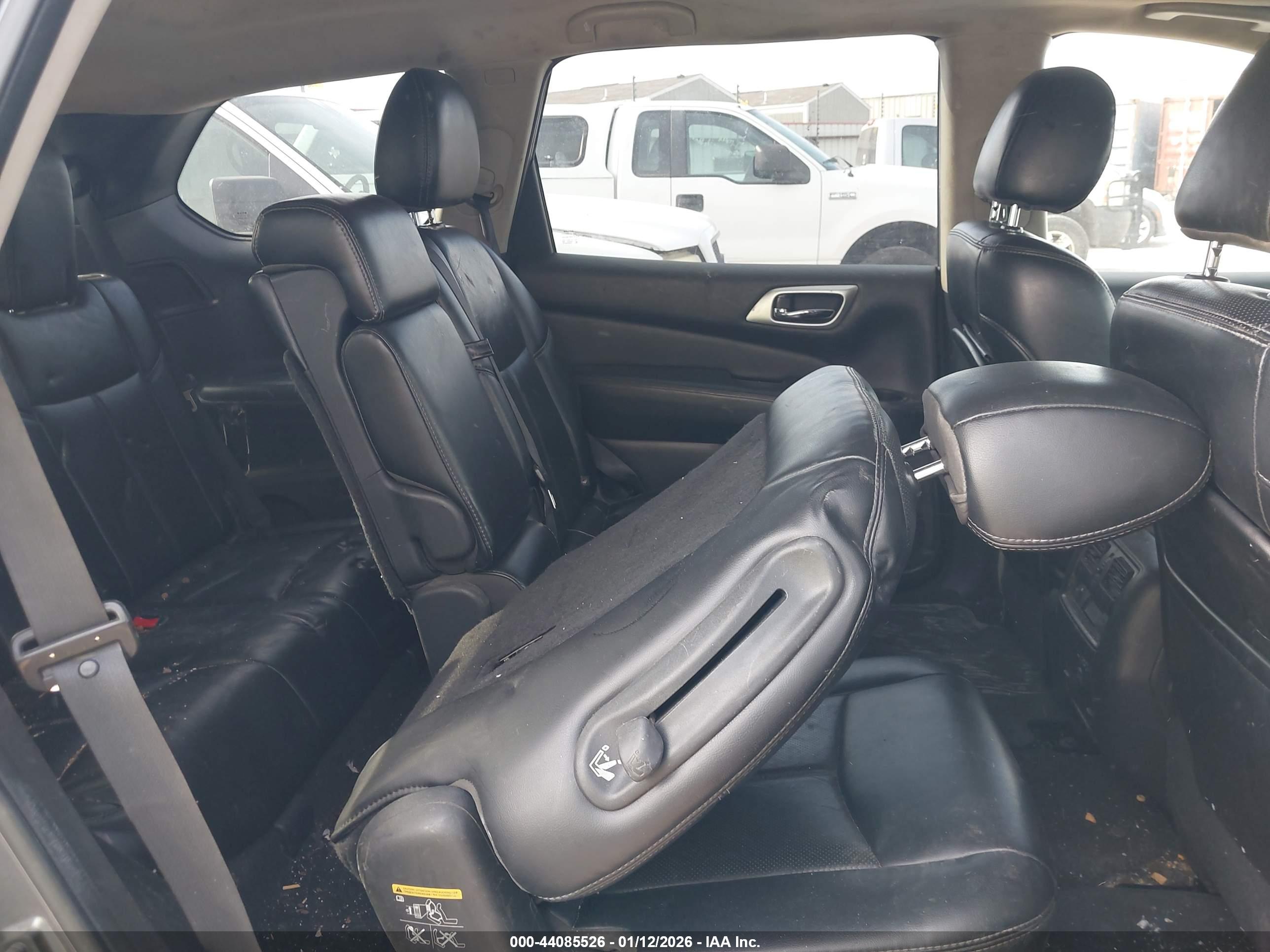 NISSAN PATHFINDER image 8