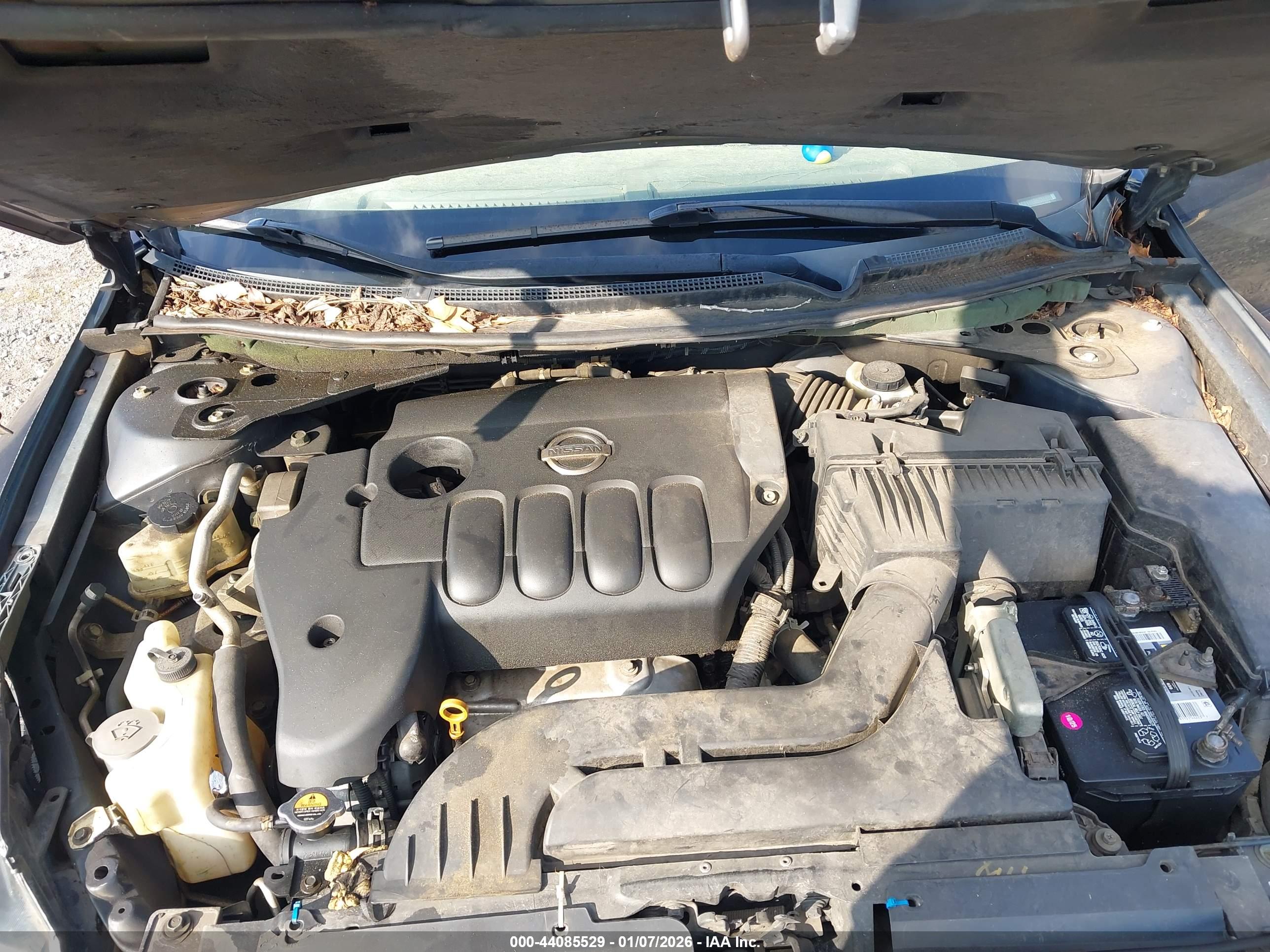 NISSAN ALTIMA image 10