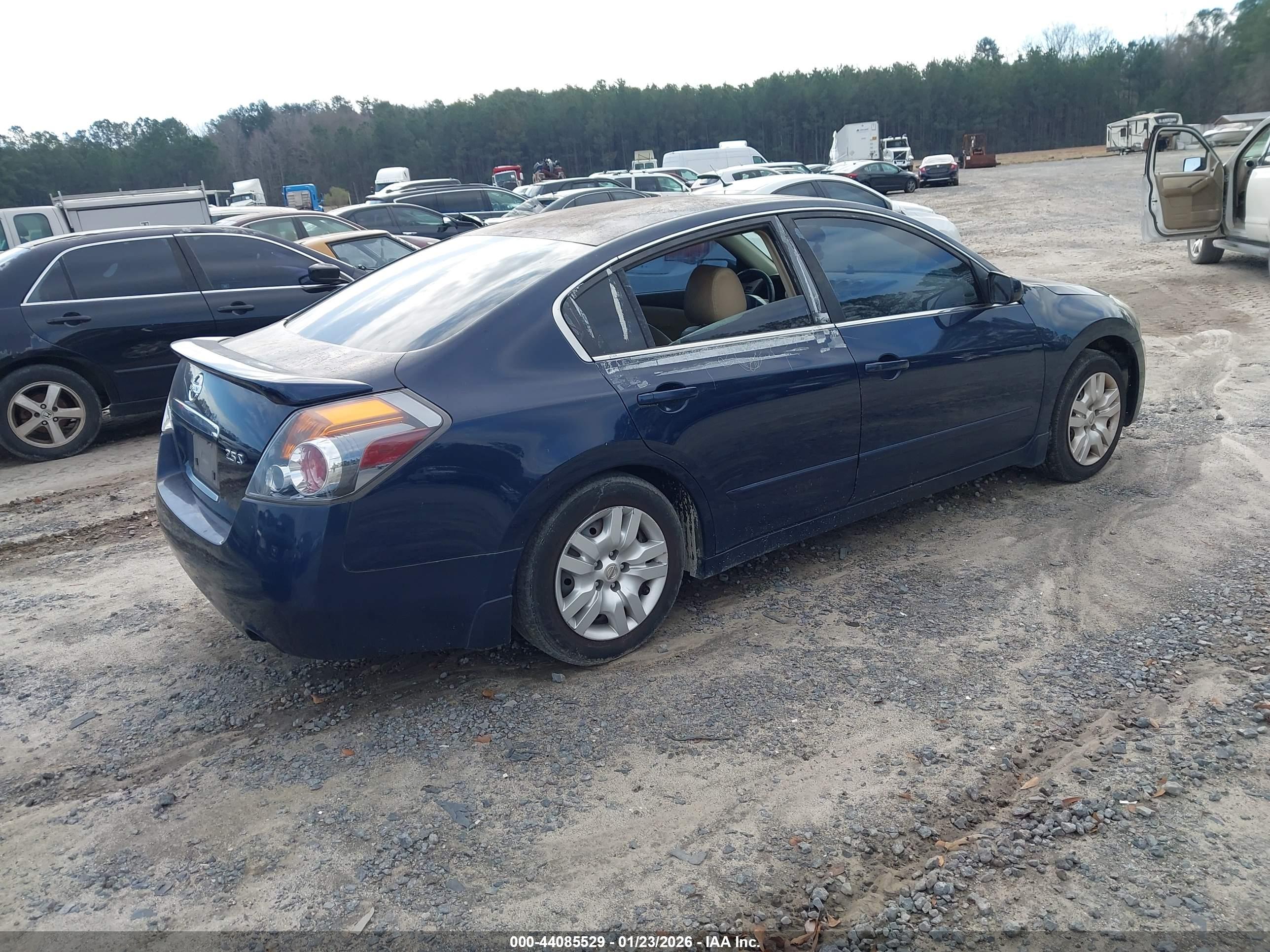 NISSAN ALTIMA image 4
