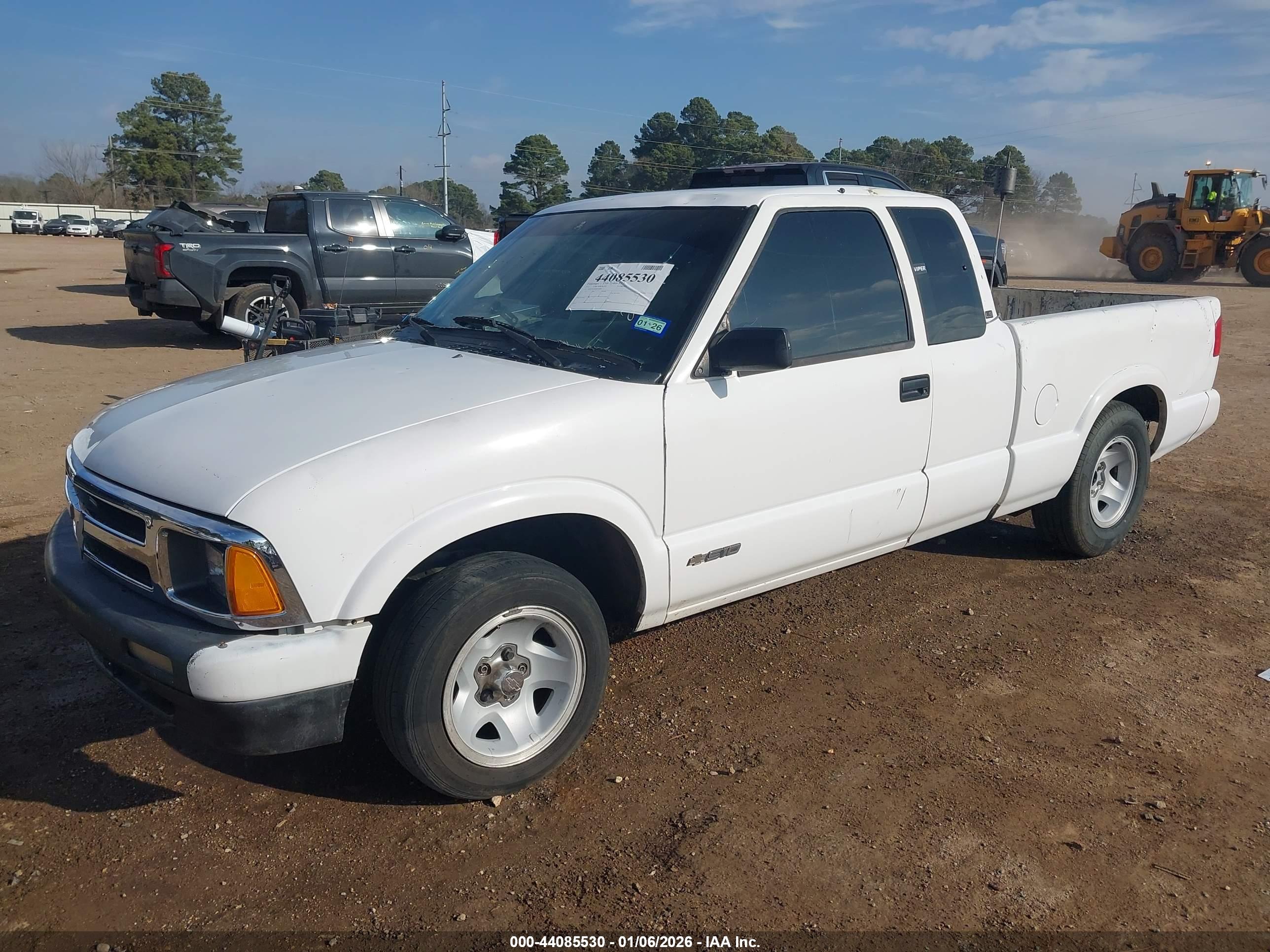 CHEVROLET S image 2