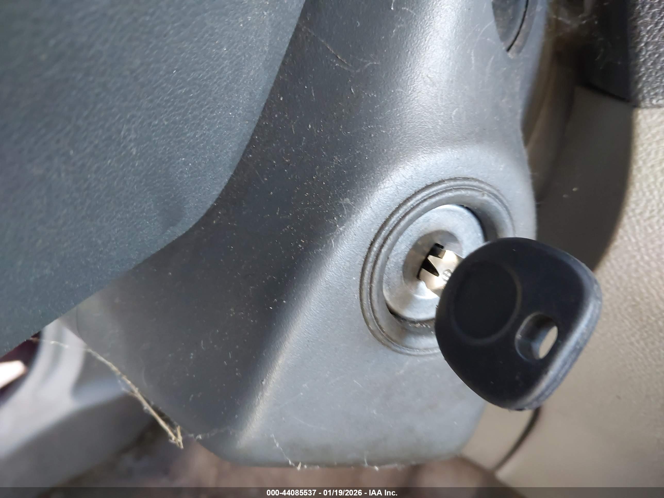 CHEVROLET HHR image 11