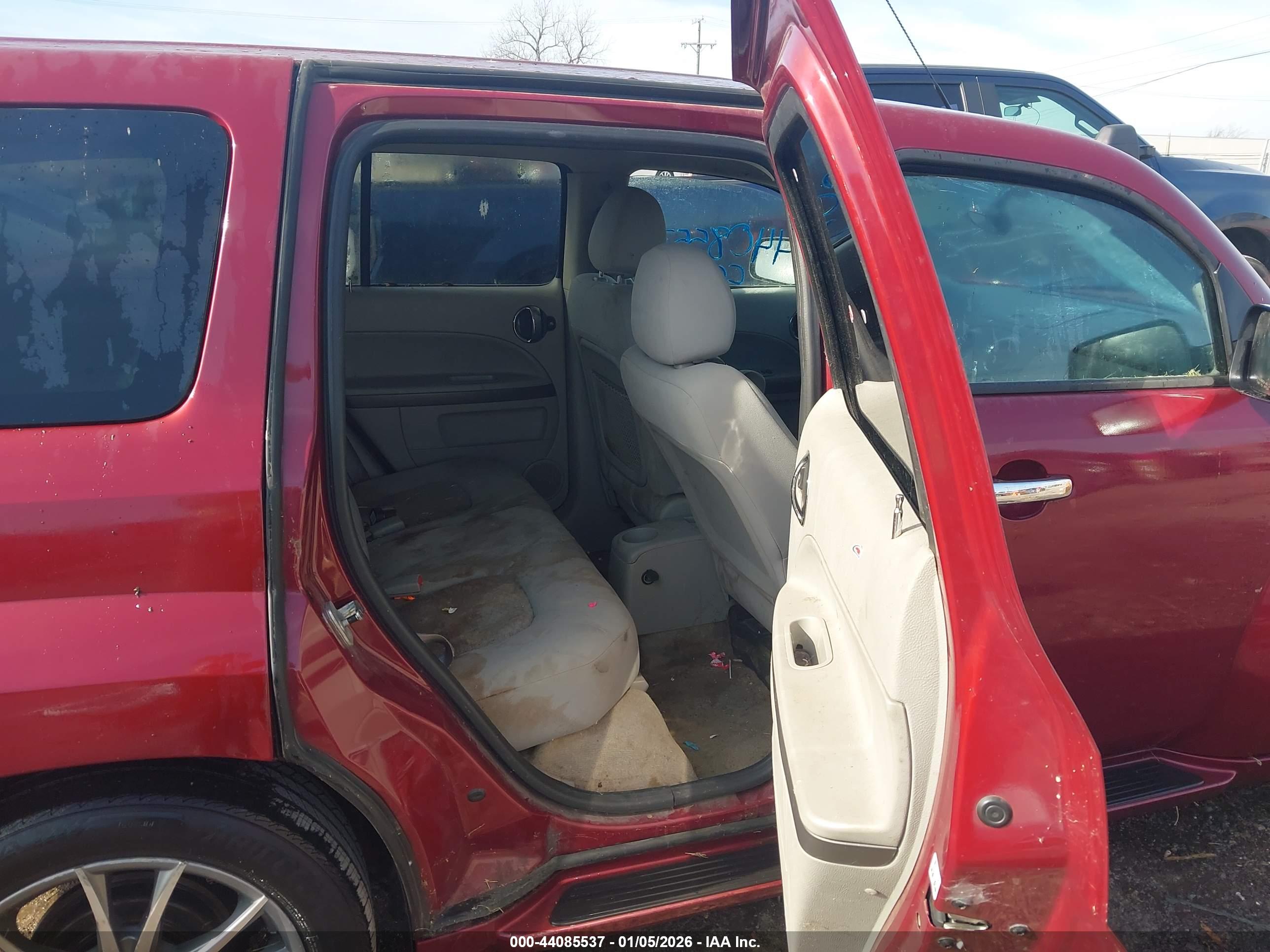 CHEVROLET HHR image 8