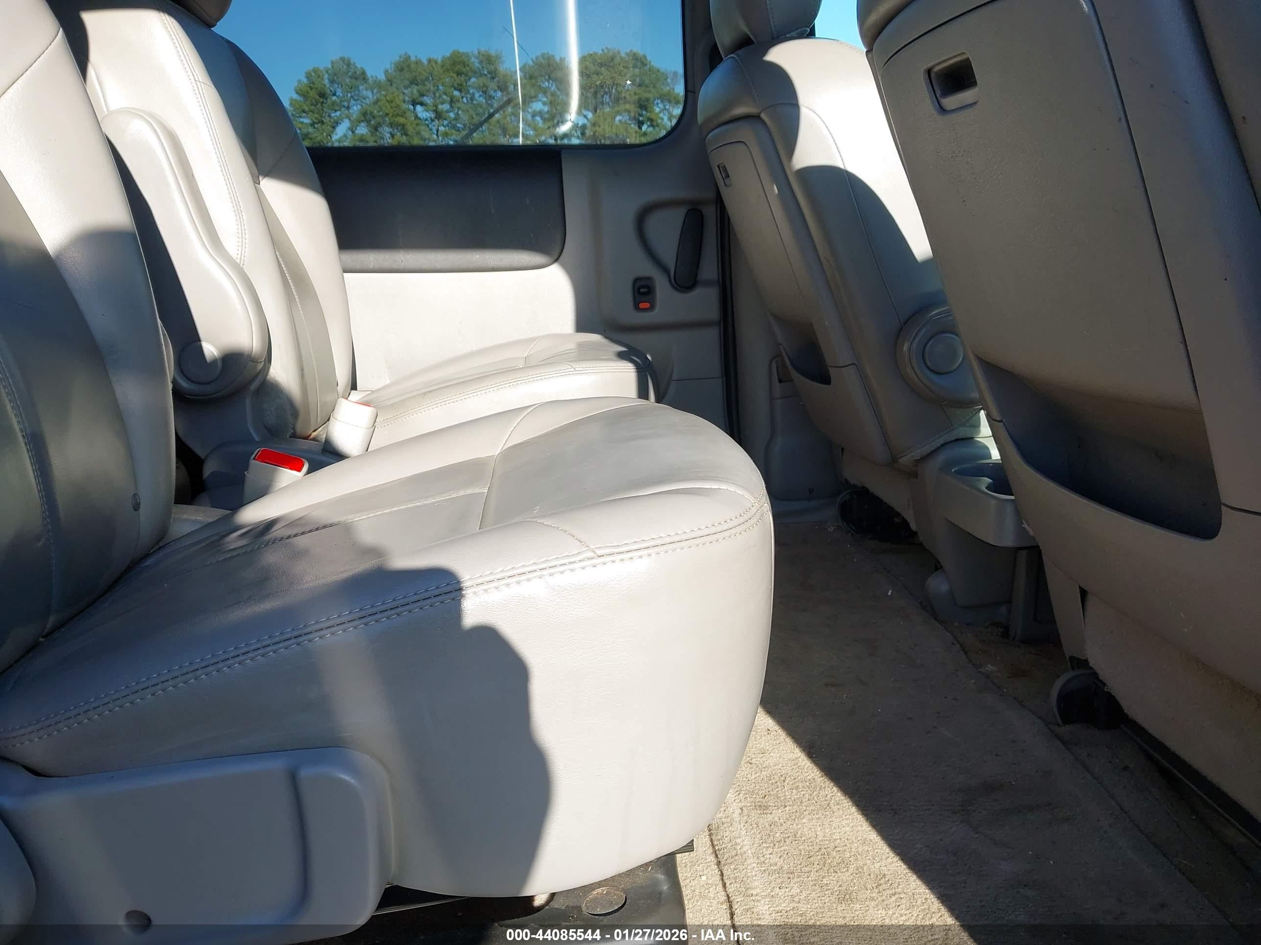CHEVROLET UPLANDER image 8