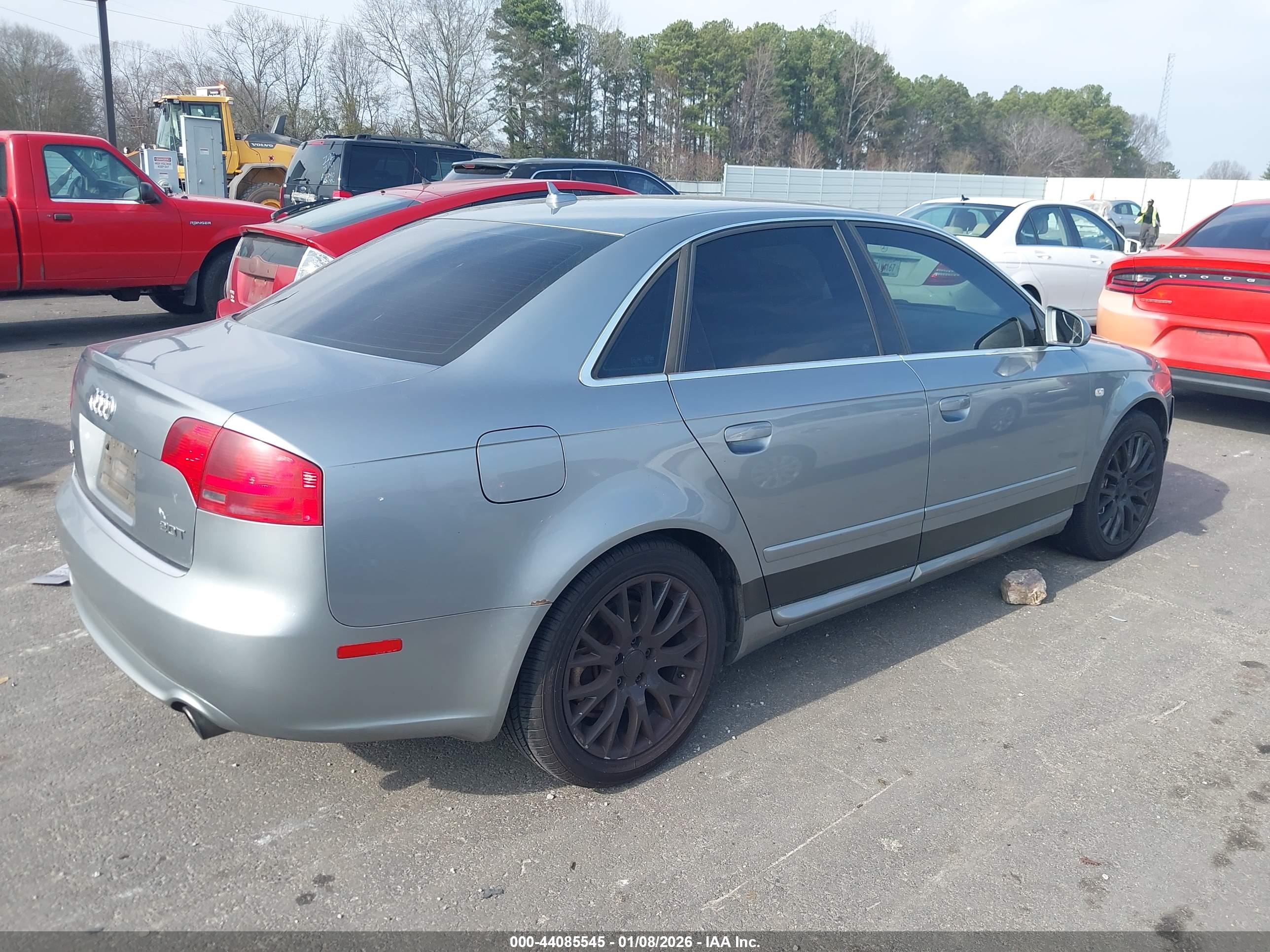 AUDI A4 image 4
