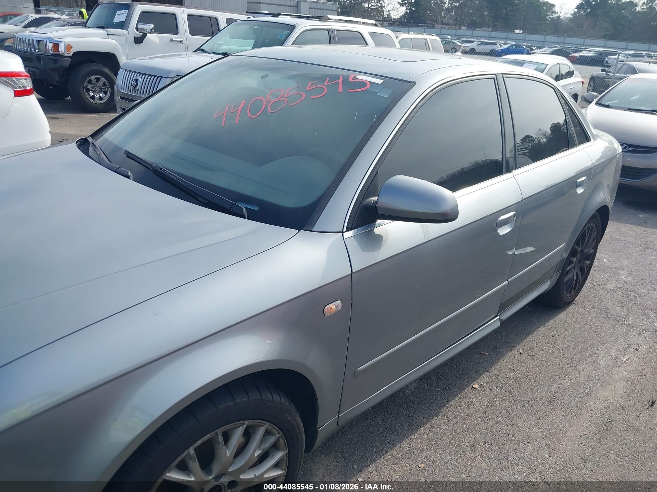 AUDI A4 image 6