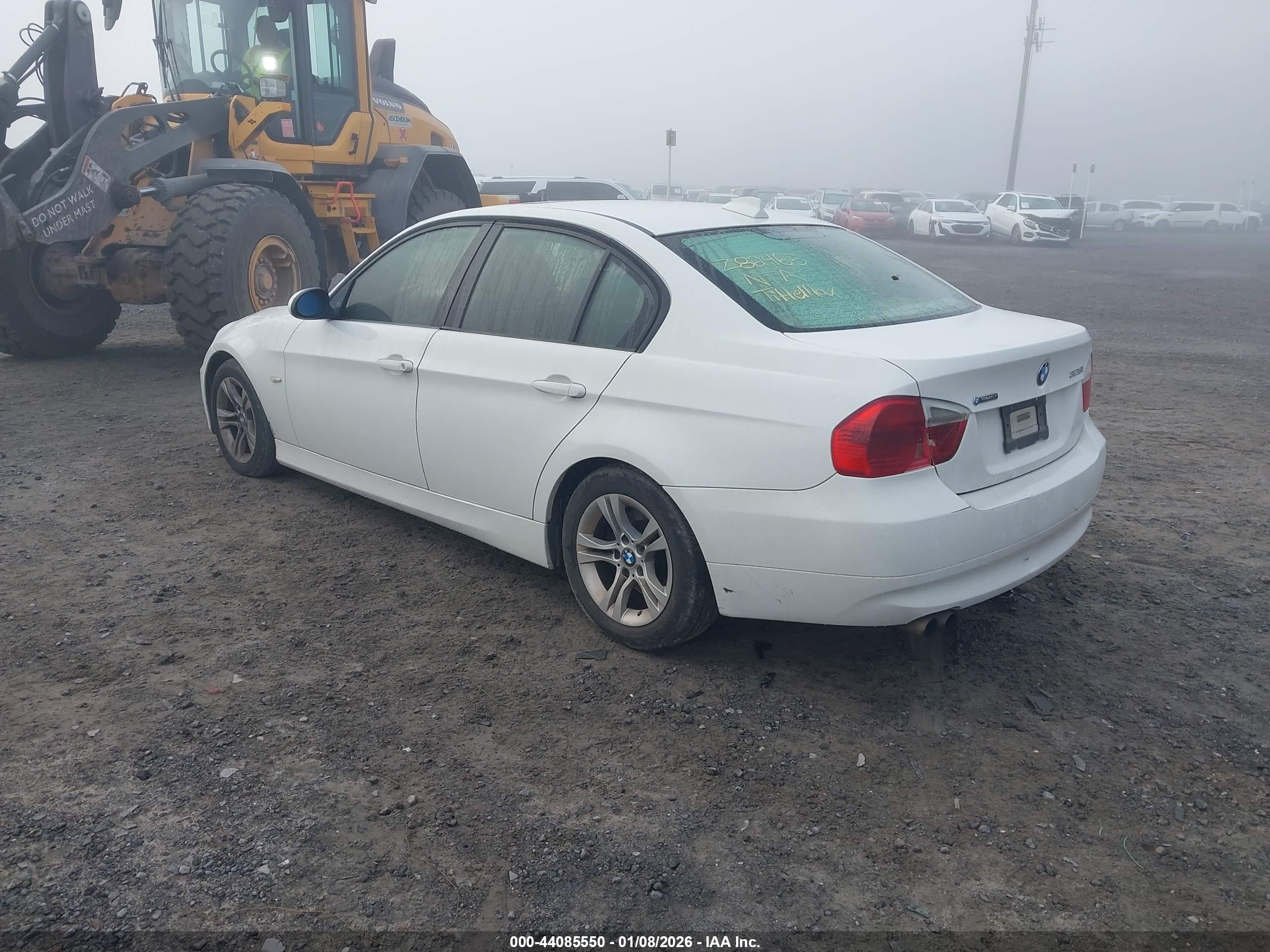 BMW 328I image 3