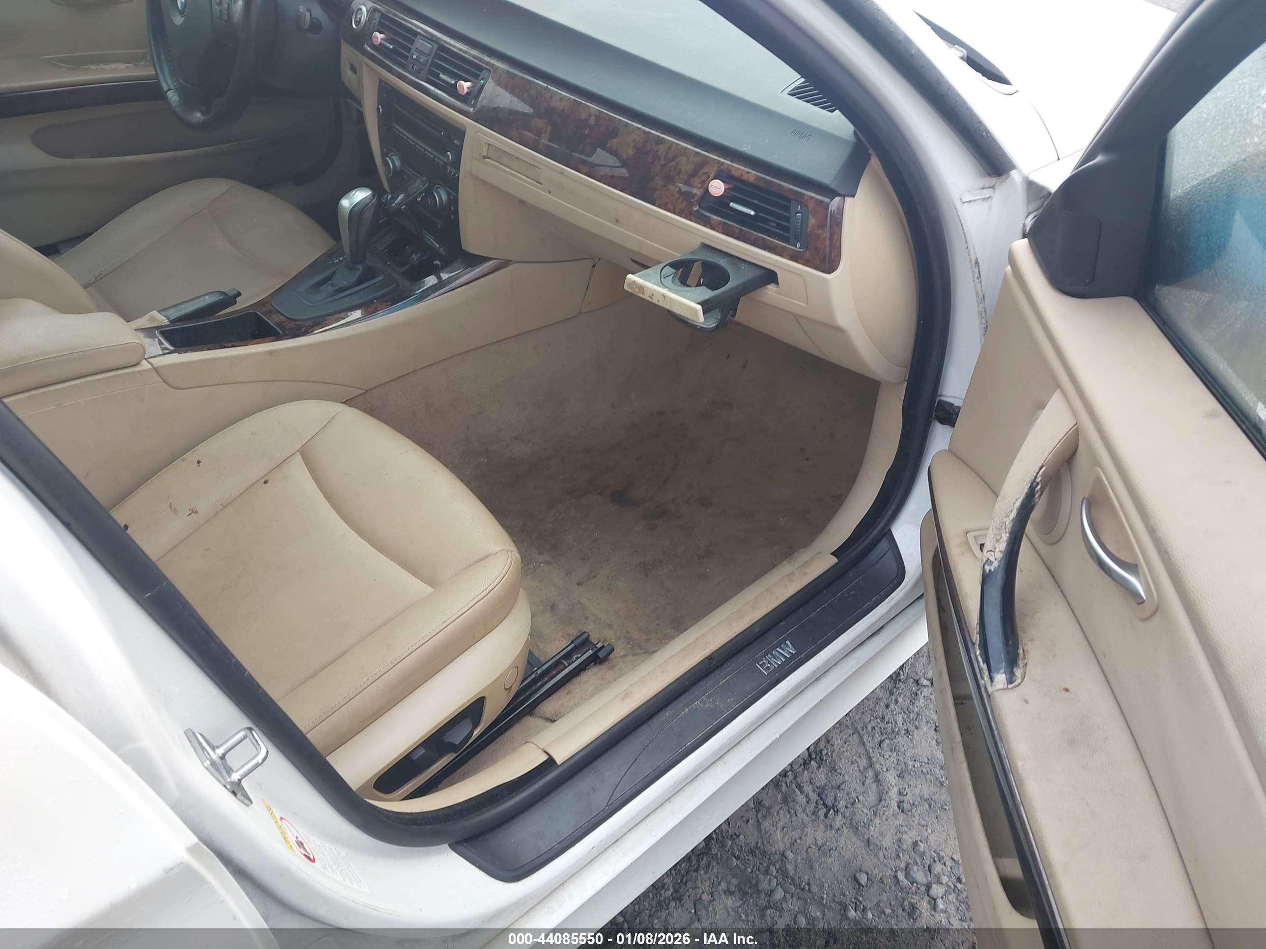 BMW 328I image 5