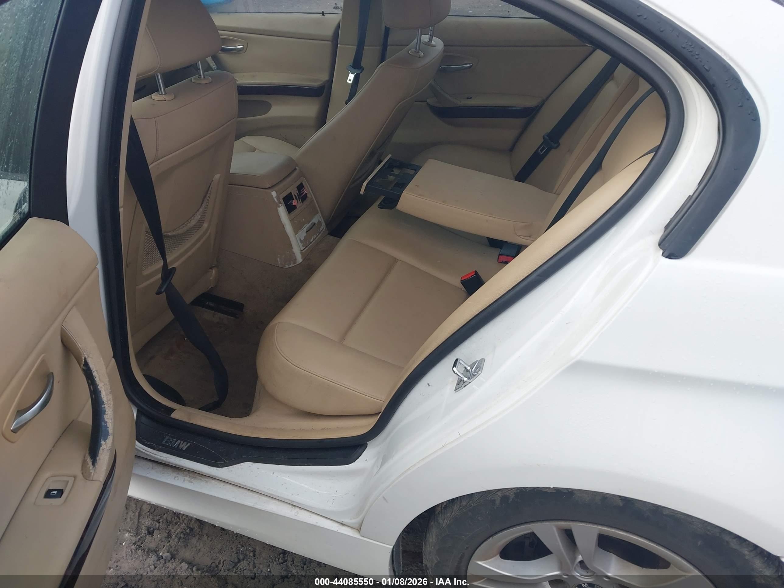 BMW 328I image 8