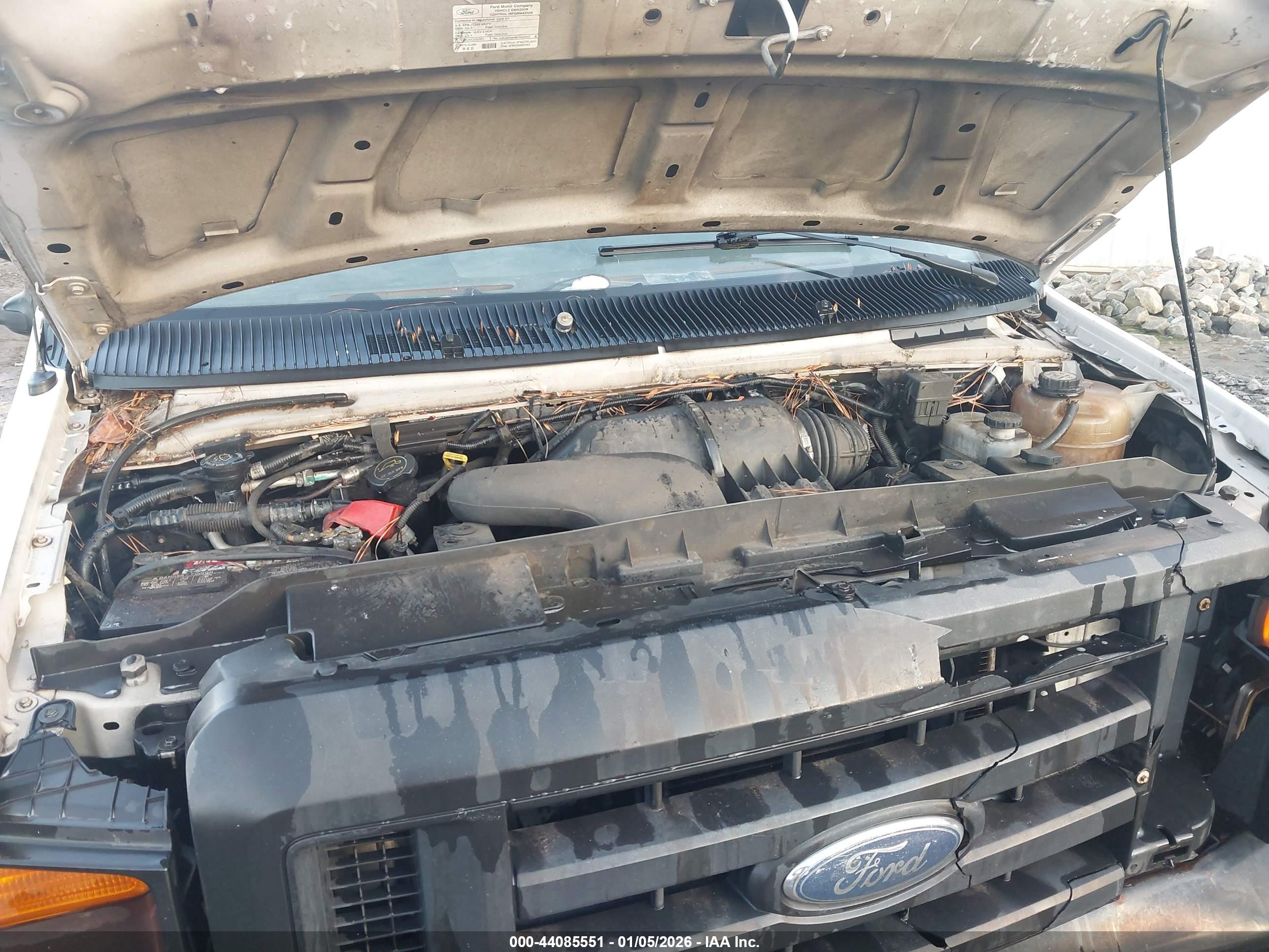 FORD E-250 image 10