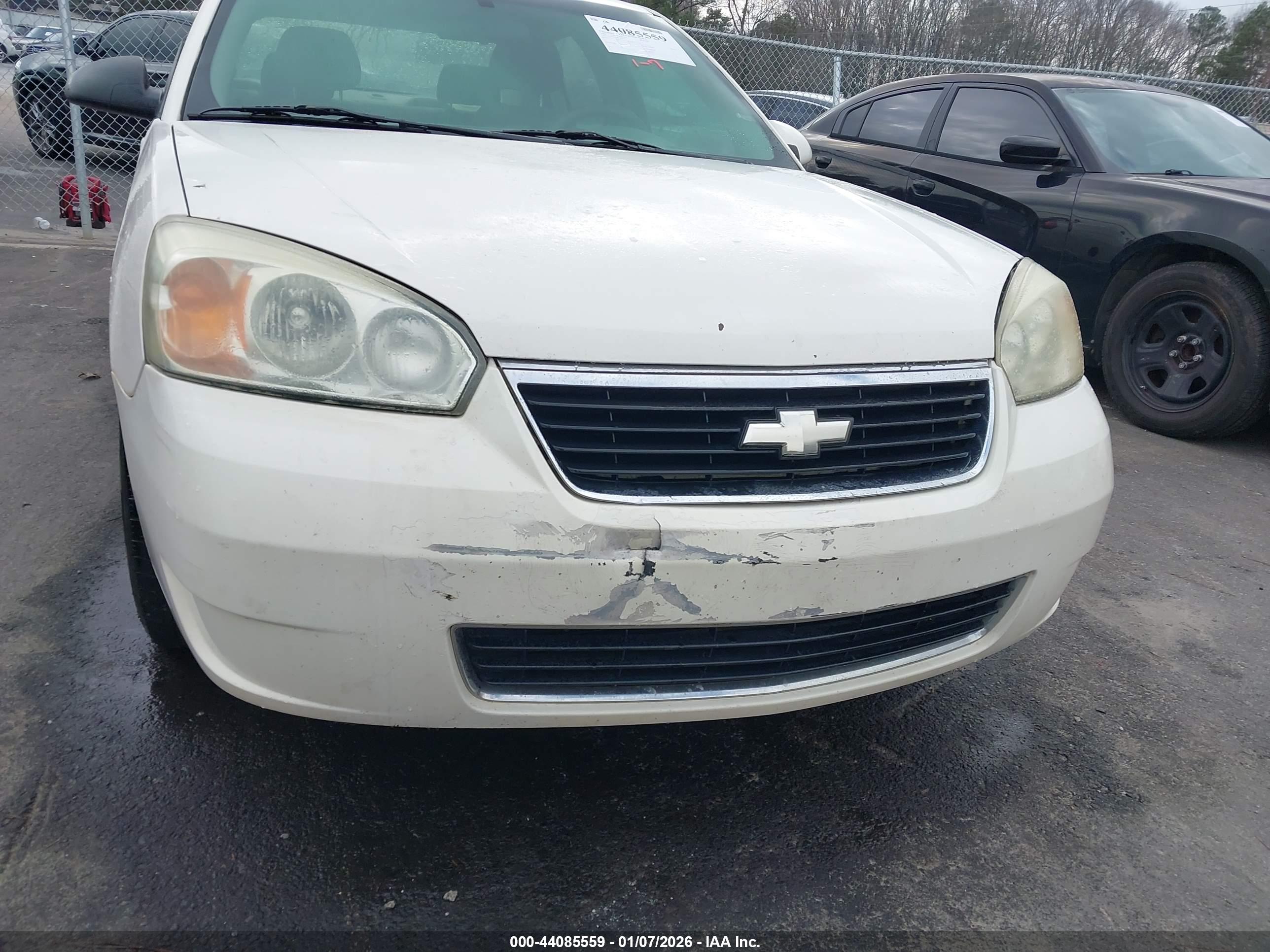 CHEVROLET MALIBU image 6