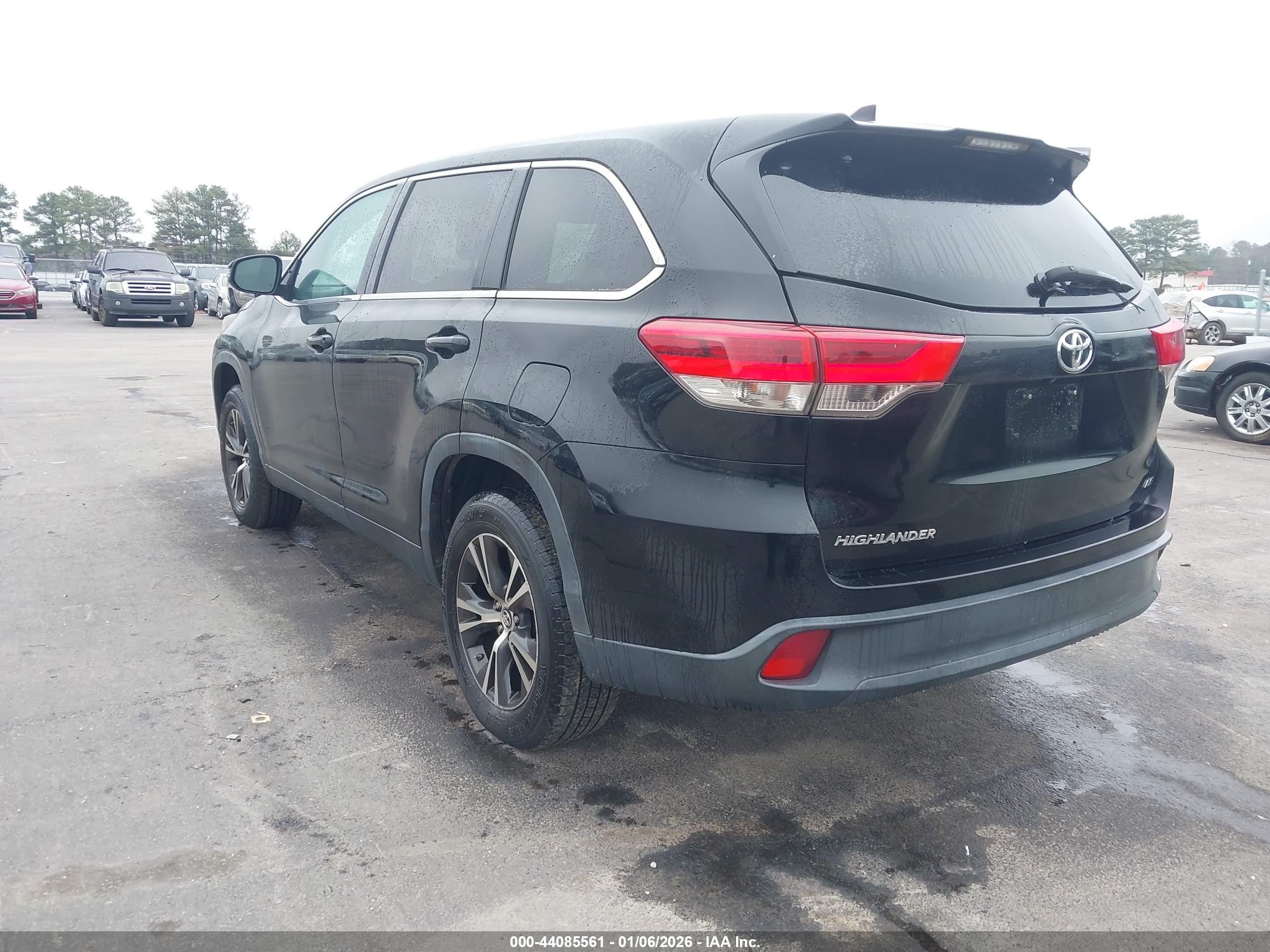 TOYOTA HIGHLANDER image 3