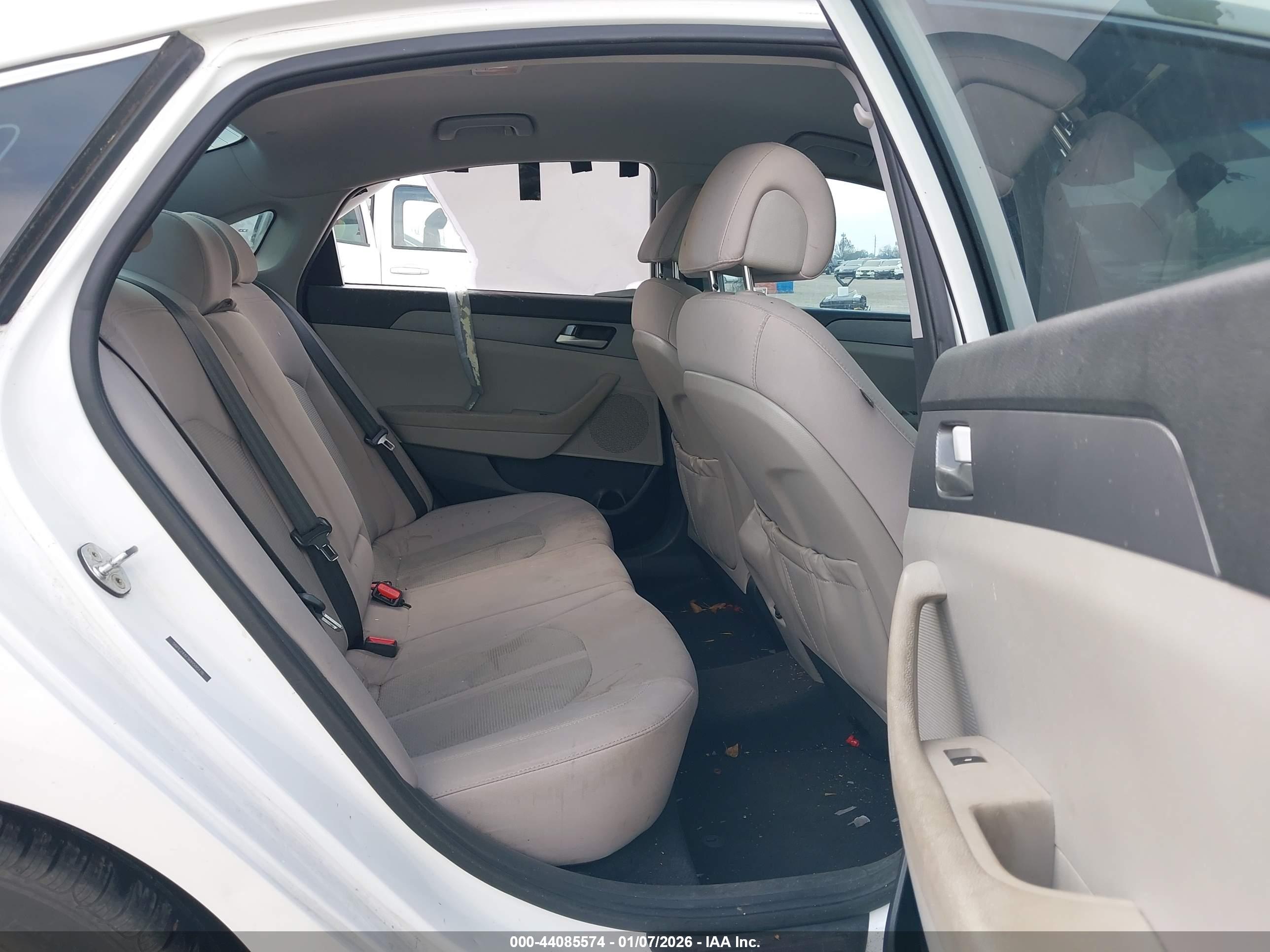 HYUNDAI SONATA image 8