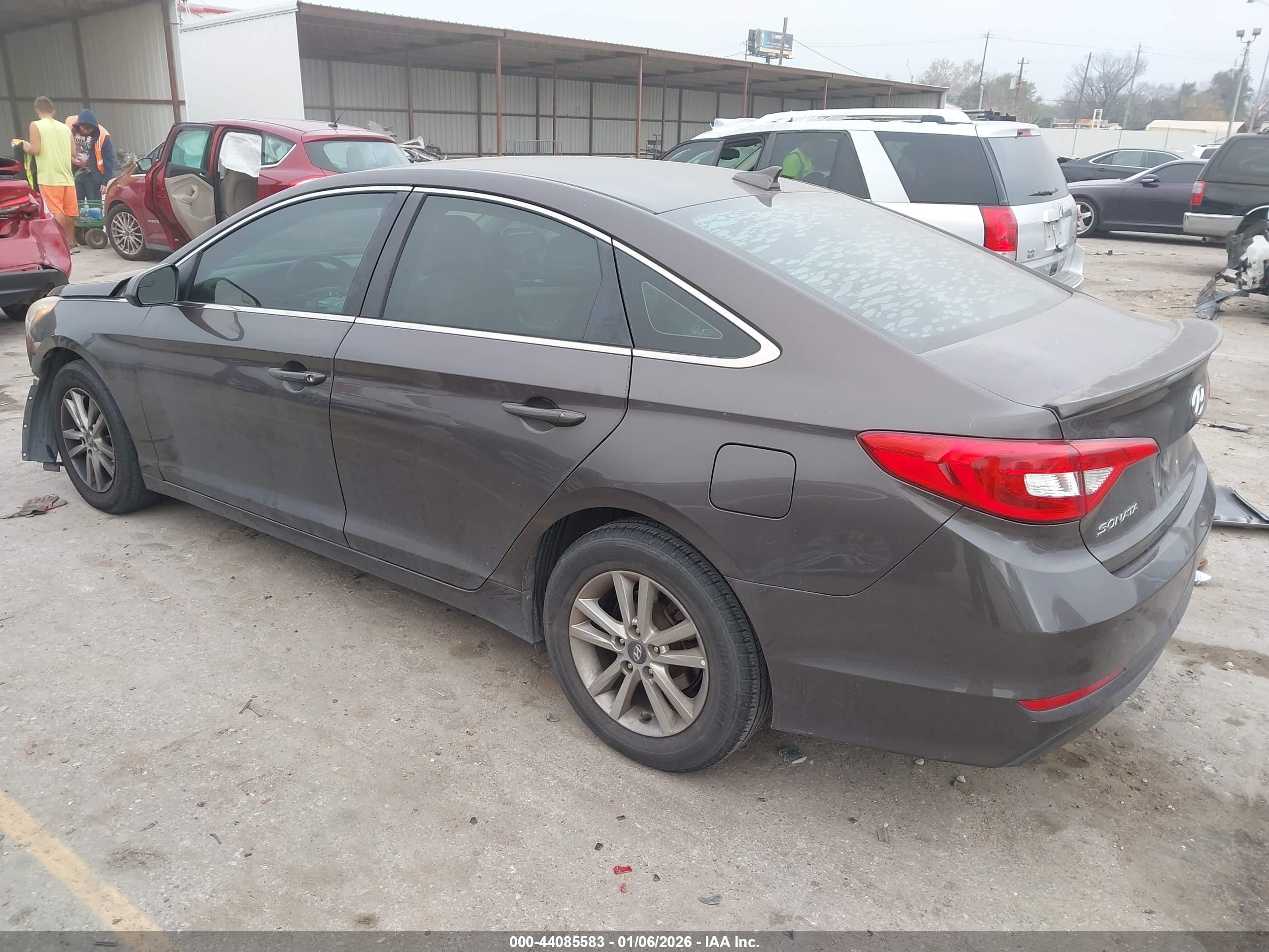 HYUNDAI SONATA image 3