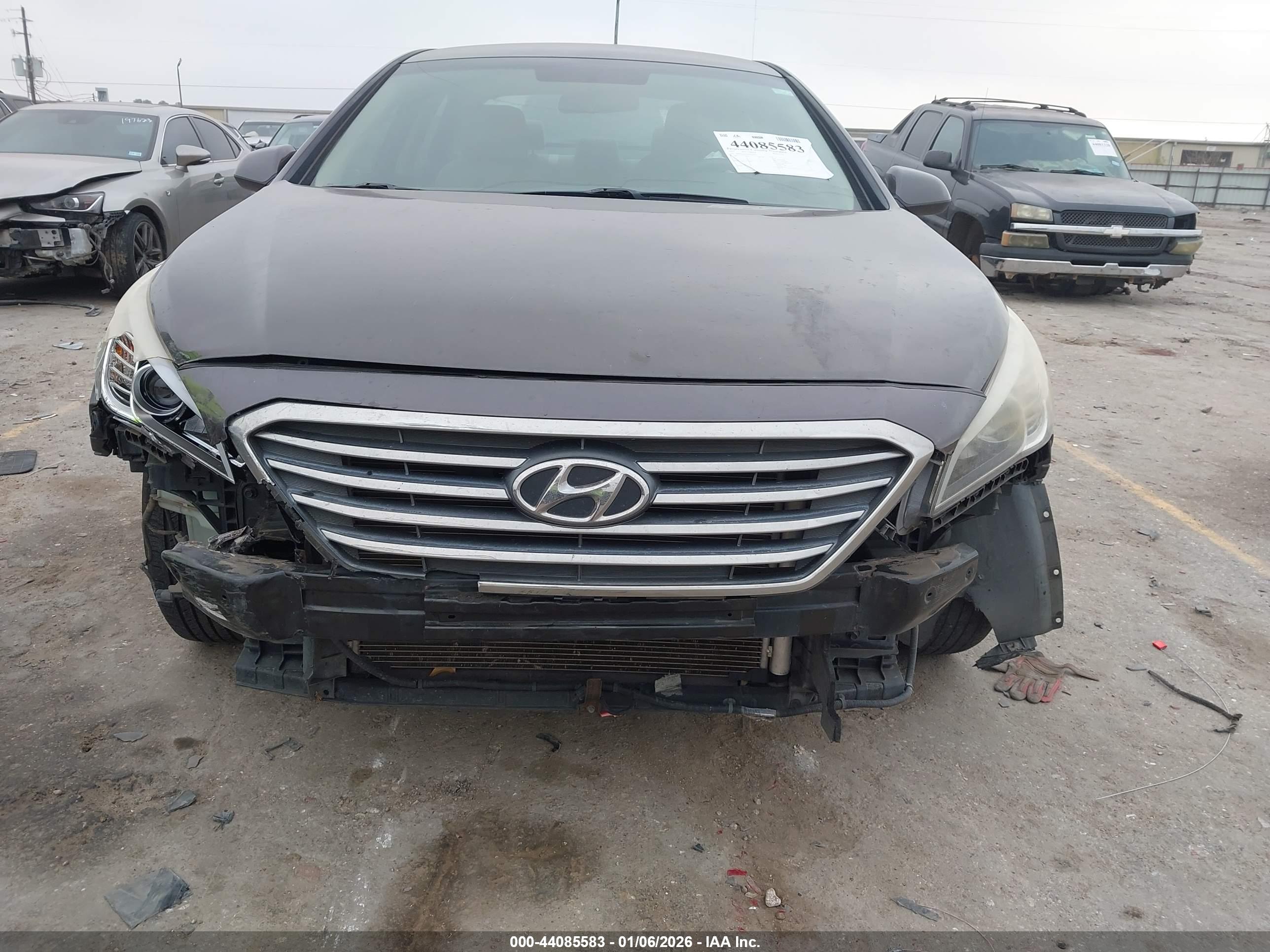 HYUNDAI SONATA image 6