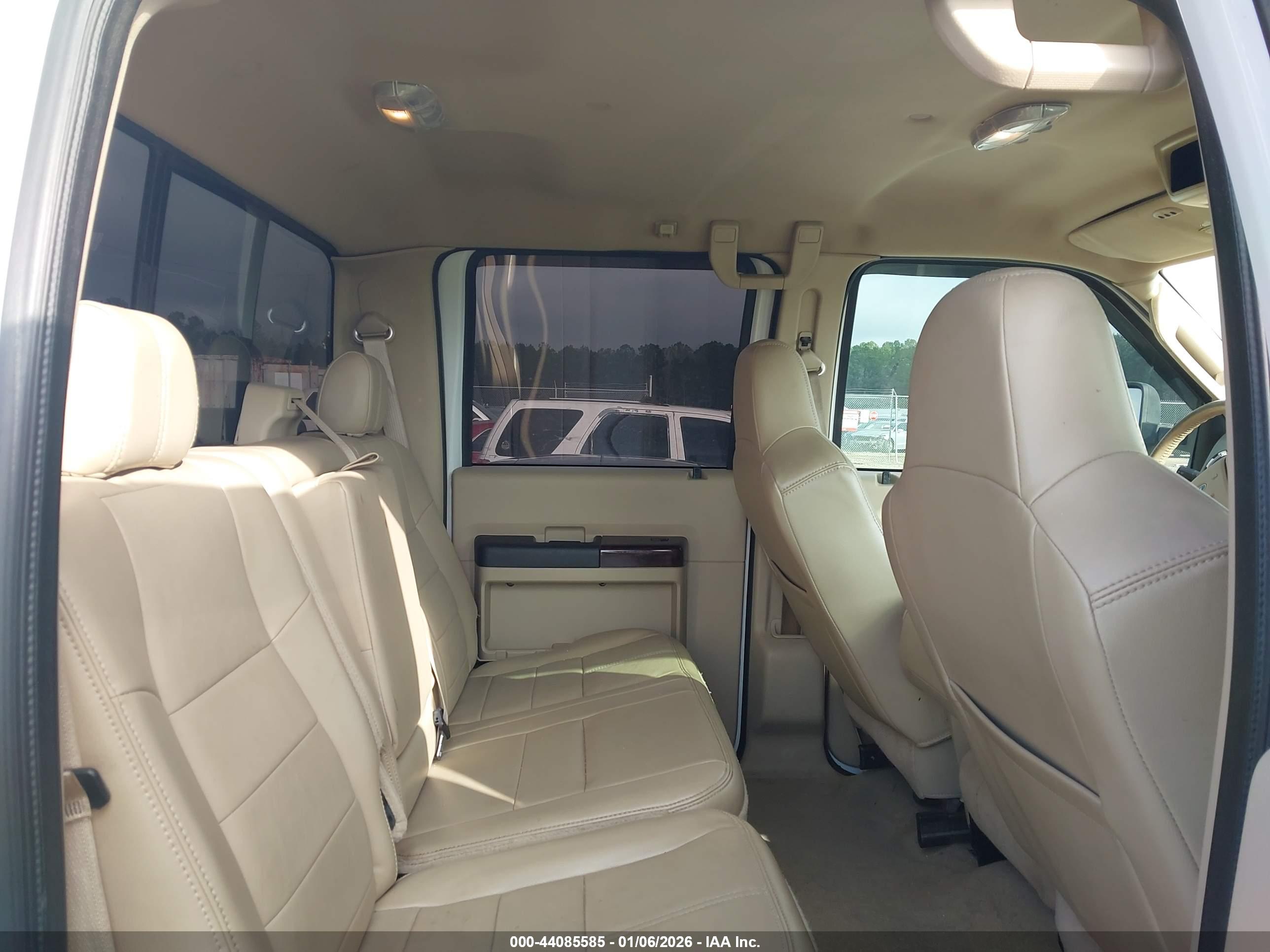 FORD F-250 image 8