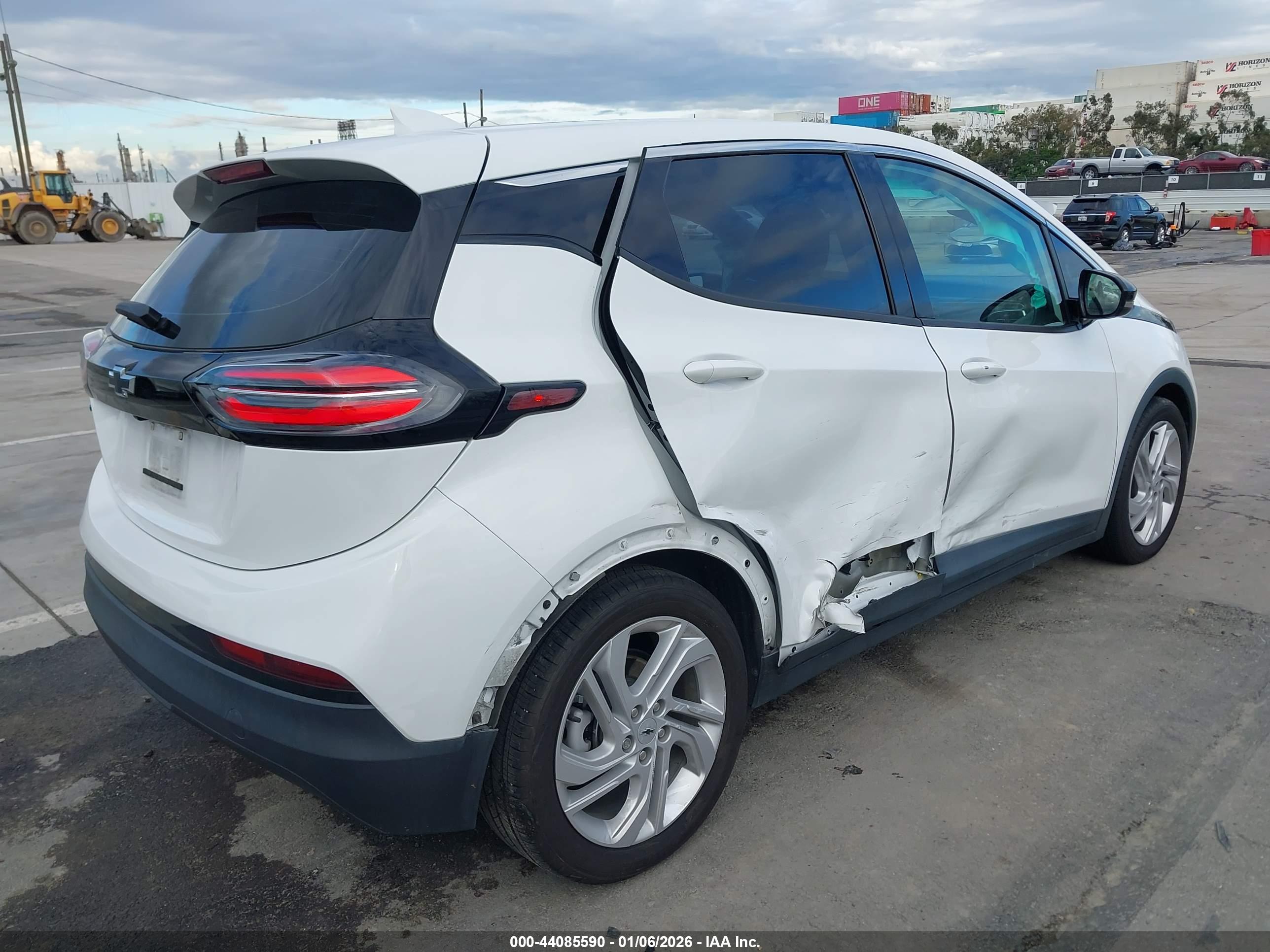 CHEVROLET BOLT image 4