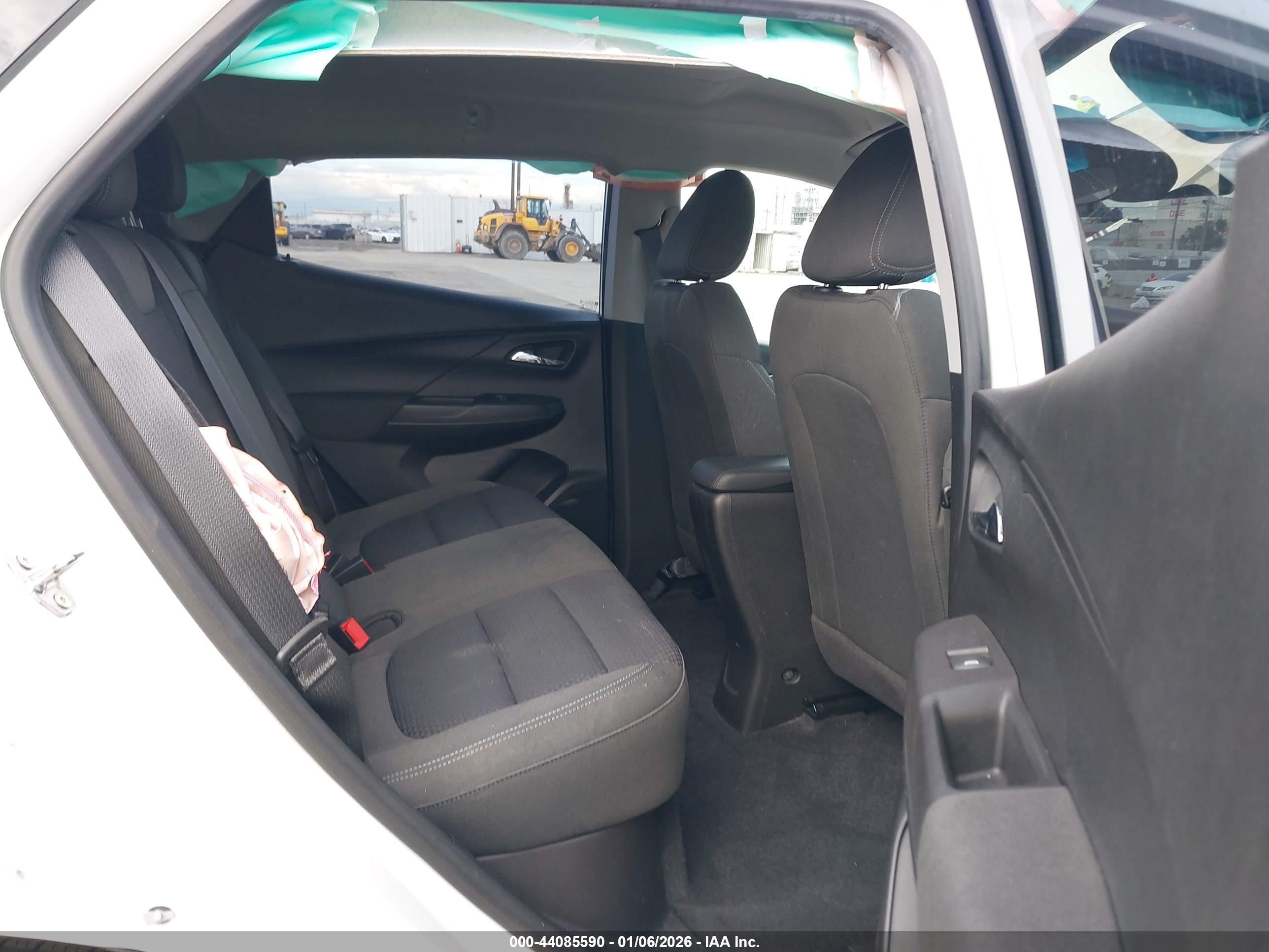 CHEVROLET BOLT image 8
