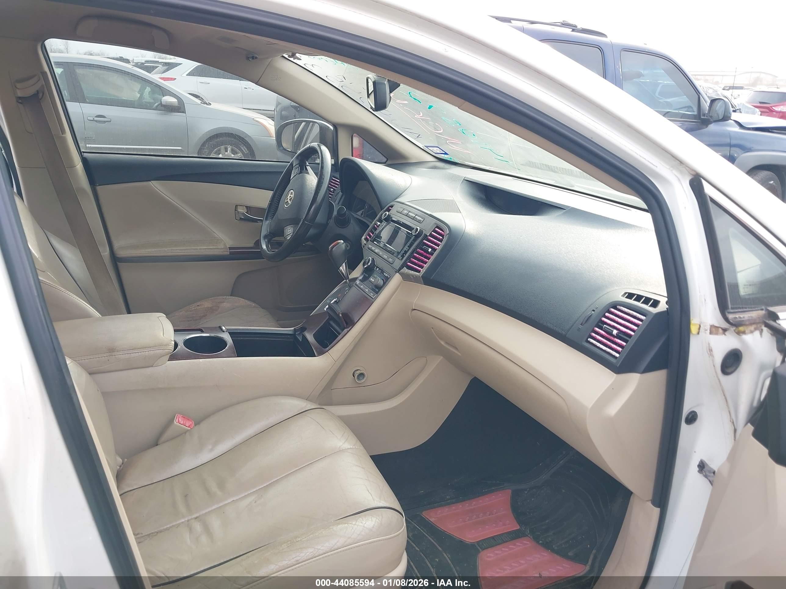 TOYOTA VENZA image 5