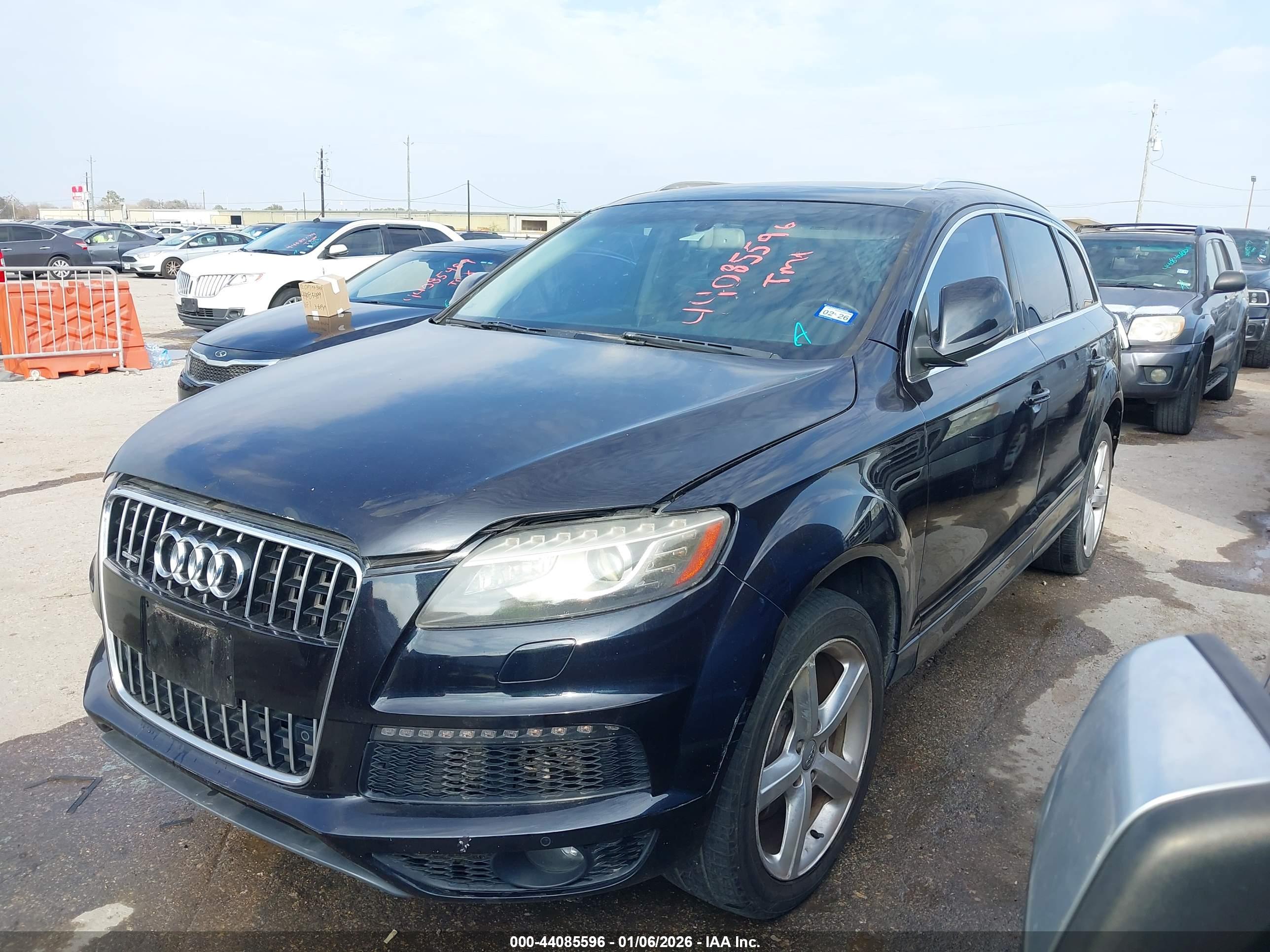 AUDI Q7 image 2